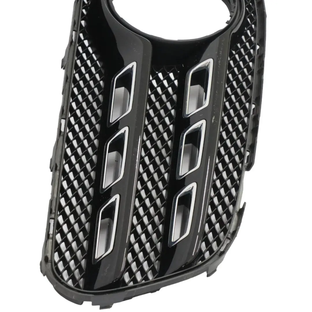 Grill Atrapa Zderzaka do Mercedes X156 o numerze A1568806400 Mercedes X156 Grill Atrapa Zderzaka - SKU A1568806400 - Numer Części A1568806400