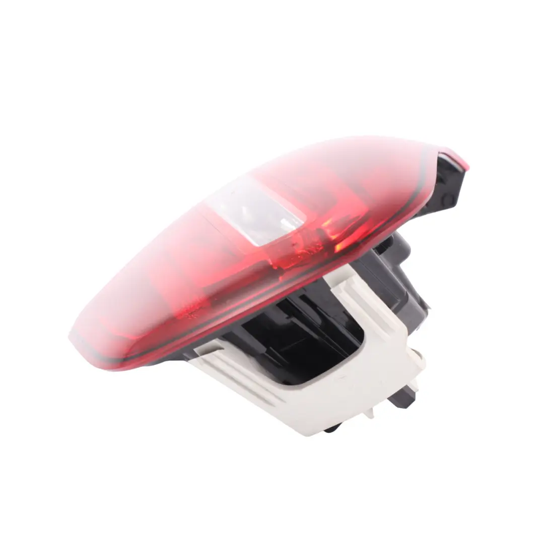 Fanale posteriore interno sinistro LED per Mercedes GLA X156 con numero di parte A1569068900 Mercedes GLA X156 Fanale posteriore interno sinistro LED - SKU A1569068900 - Numero di parte A1569068900