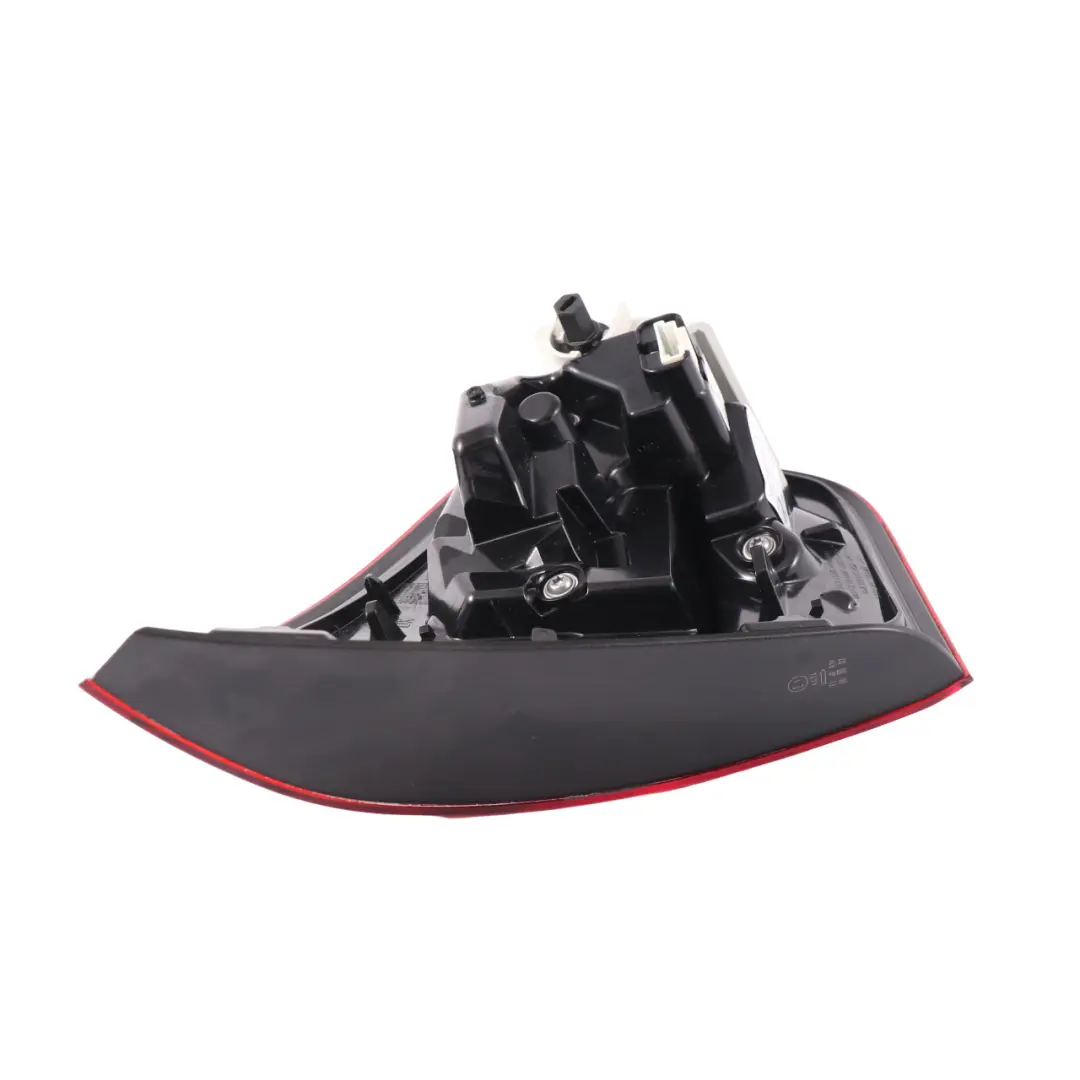 Tail Light Rear Lamp Inner Right O/S LED to Mercedes GLA X156 with Part number A1569069000 Mercedes GLA X156 Tail Light Rear Lamp Inner Right O/S LED - SKU A1569069000 - Part number A1569069000