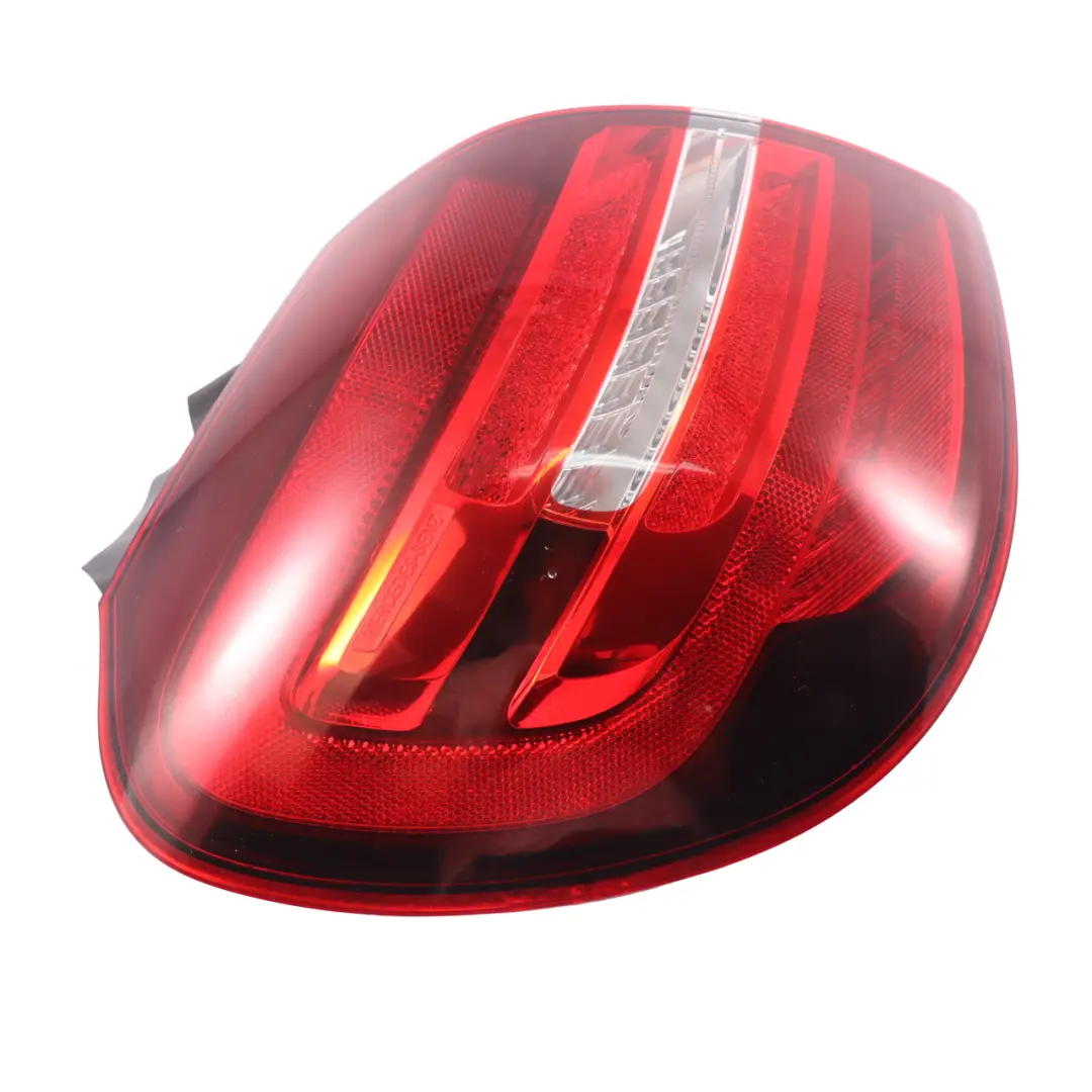 Feu arrière gauche LED pour Mercedes GLA X156 à propos du numéro de pièce A1569069700 Mercedes GLA X156 Feu arrière gauche LED - SKU A1569069700 - Numéro de pièce A1569069700