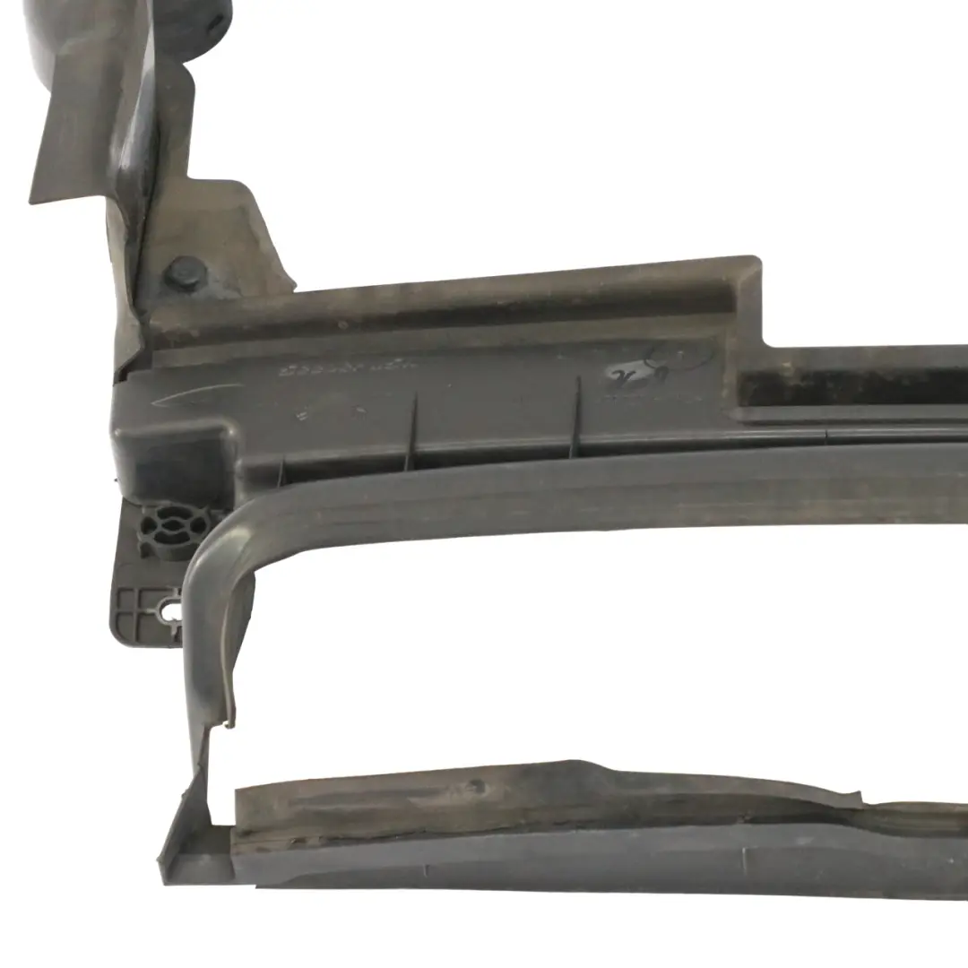 Mercedes W164 Copertura del supporto della calotta del radiatore - SKU A1645000916 - Numero di parte A1645000916