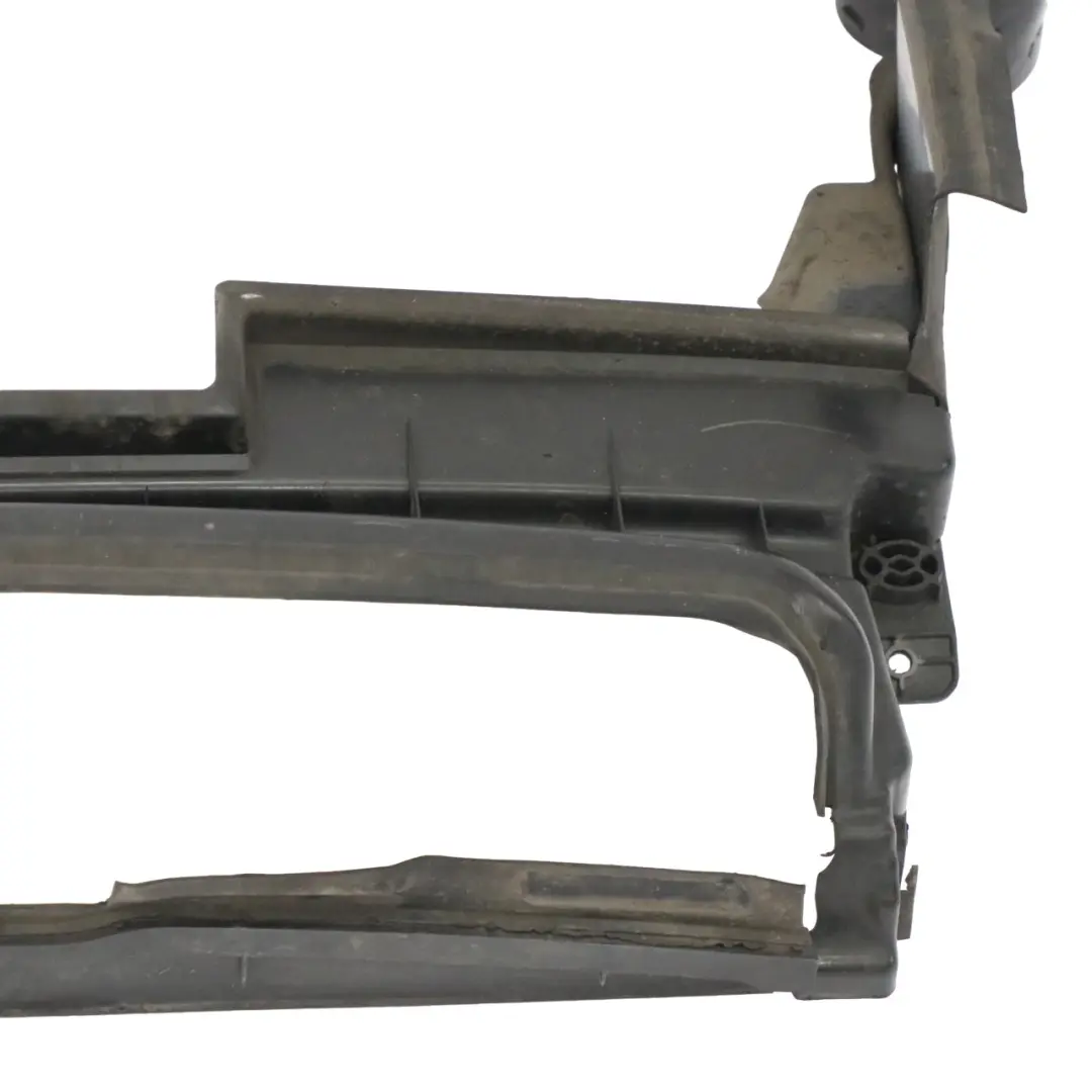 Mercedes W164 Copertura del supporto della calotta del radiatore - SKU A1645000916 - Numero di parte A1645000916
