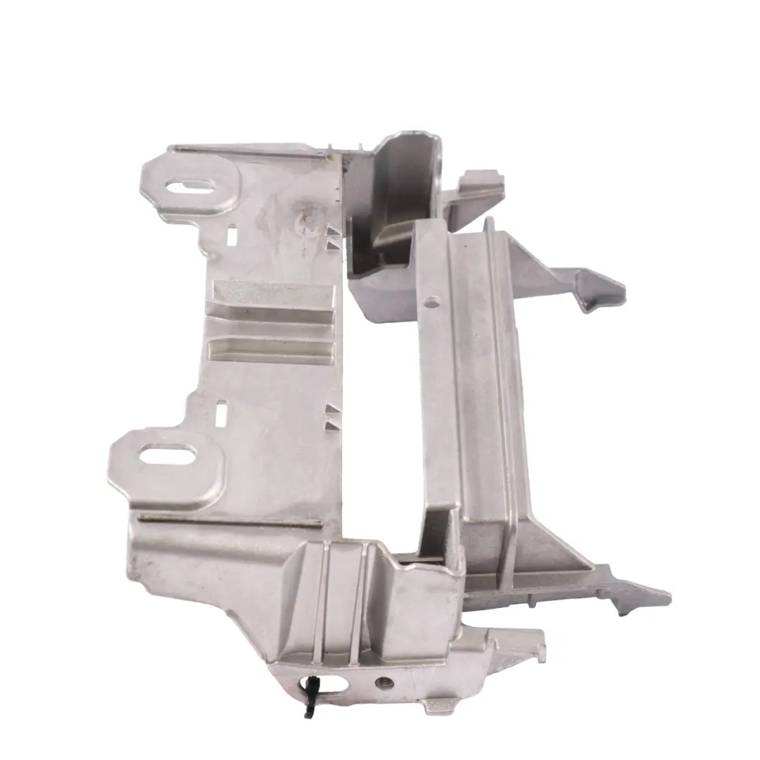 Supporto montaggio per console centrale posteriore per Mercedes ML W164 con numero di parte A1646801314 Mercedes ML W164 Supporto montaggio per console centrale posteriore - SKU A1646801314 - Numero di parte A1646801314