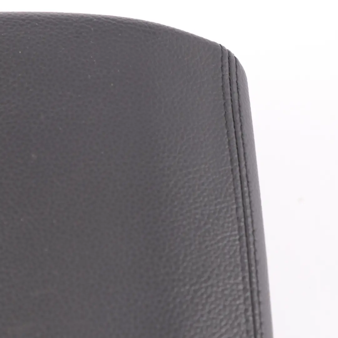 Mittelkonsole Armlehne Lagerung Abdeckung Leder für Mercedes W164 mit Teilenummer A1646801719 Mercedes W164 Mittelkonsole Armlehne Lagerung Abdeckung Leder - SKU A1646801719 - Teilenummer A1646801719