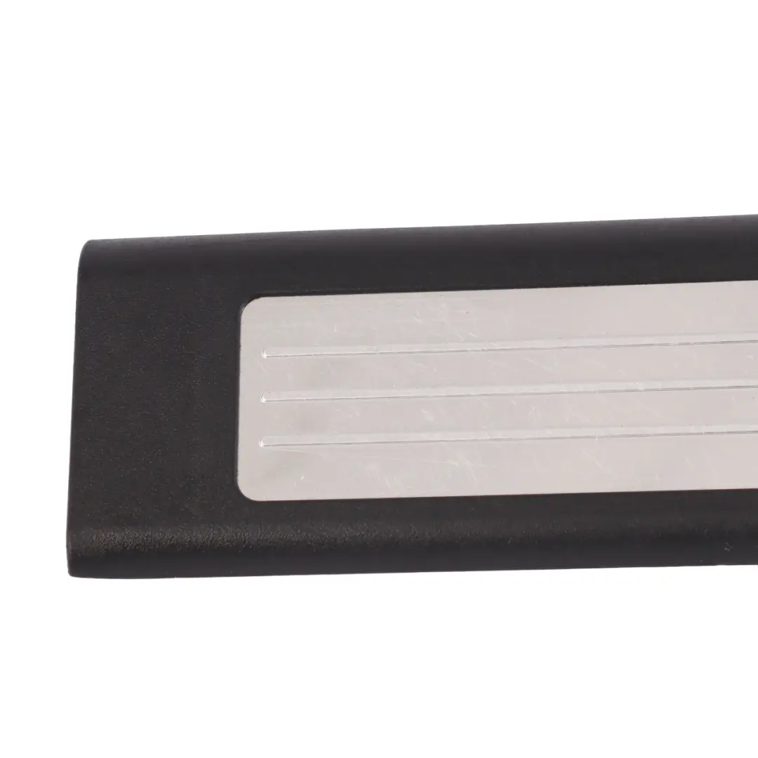 Mercedes W164 Baguette de seuil de porte avant gauche Cache d'entrée - SKU A1646803335 - Numéro de pièce A1646803335