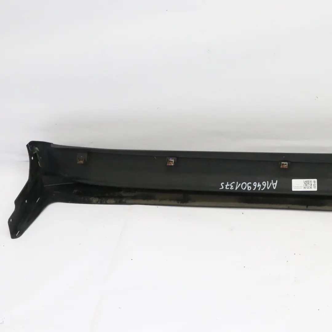 Embellecedor del umbral de la puerta delantera izquierda para Mercedes ML W164 con número de pieza A1646901375 Mercedes ML W164 Embellecedor del umbral de la puerta delantera izquierda - SKU A1646901375 - Número de pieza A1646901375