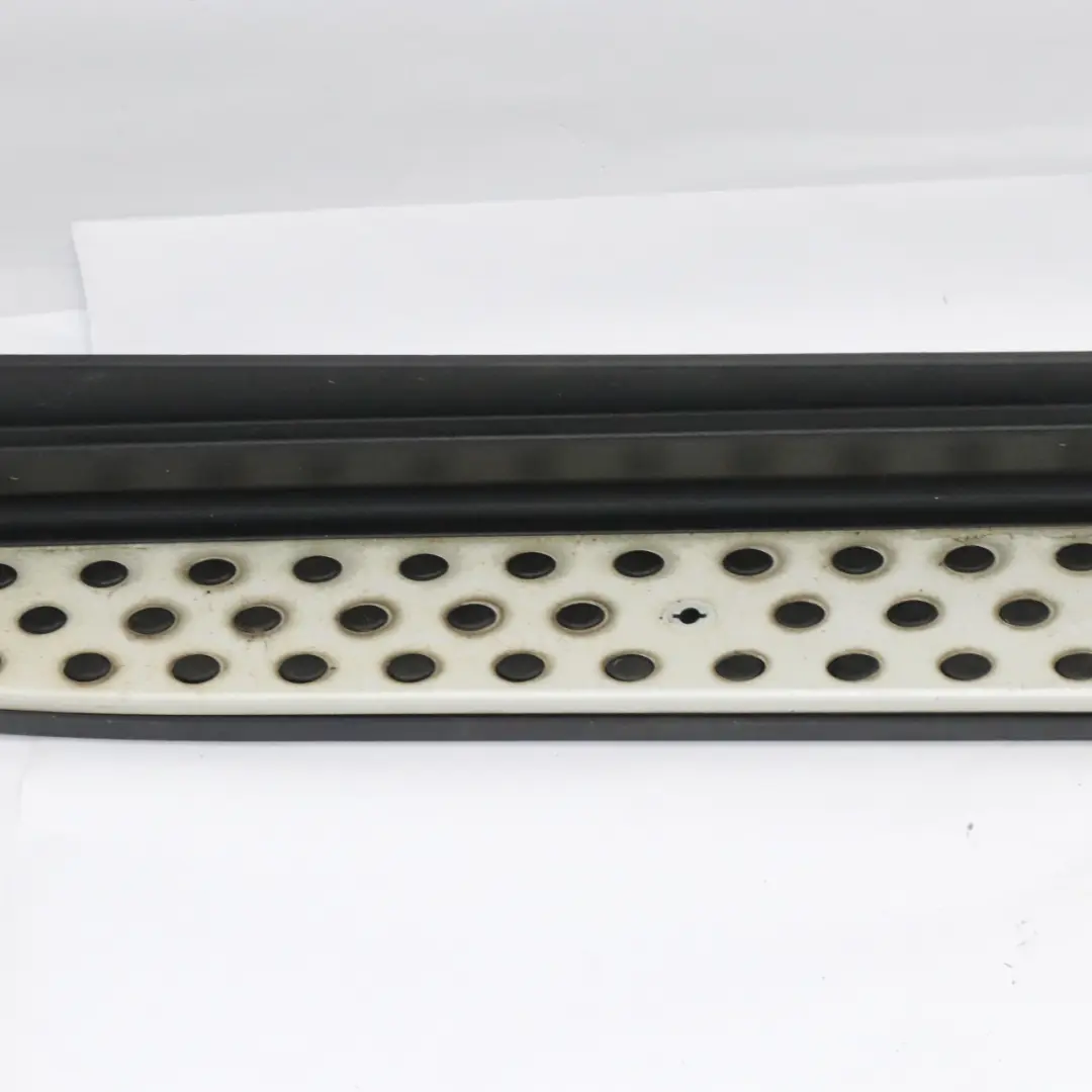 Mercedes ML W164 Vorne Links Türschweller Trittblech Eingang Abdeckung Trim - SKU A1646901375 - Teilenummer A1646901375