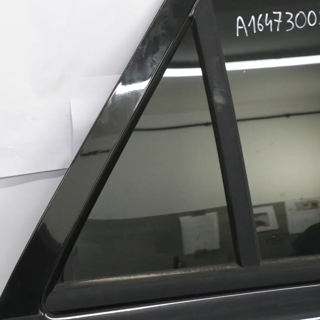 Mercedes ML W164 Drzwi Prawe Tylne Obsidian Black Czarny Metalik - 197 - SKU A1647300205-OB - Numer Części A1647300205