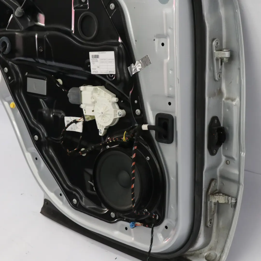 Mercedes ML W164 Porte Arrière Gauche Argent Iridium Métallisé - 775 - SKU A1647300705-IRS1 - Numéro de pièce A1647300705