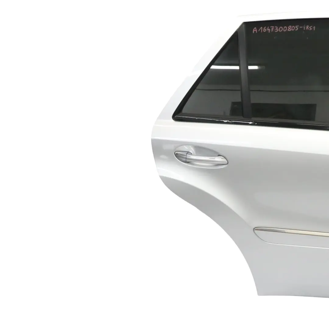 Porta posteriore destra Iridium Silber Silver Metallic - 775 per Mercedes ML W164 con numero di parte A1647300805 Mercedes ML W164 Porta posteriore destra Iridium Silber Silver Metallic - 775 - SKU A1647300805-IRS1 - Numero di parte A1647300805
