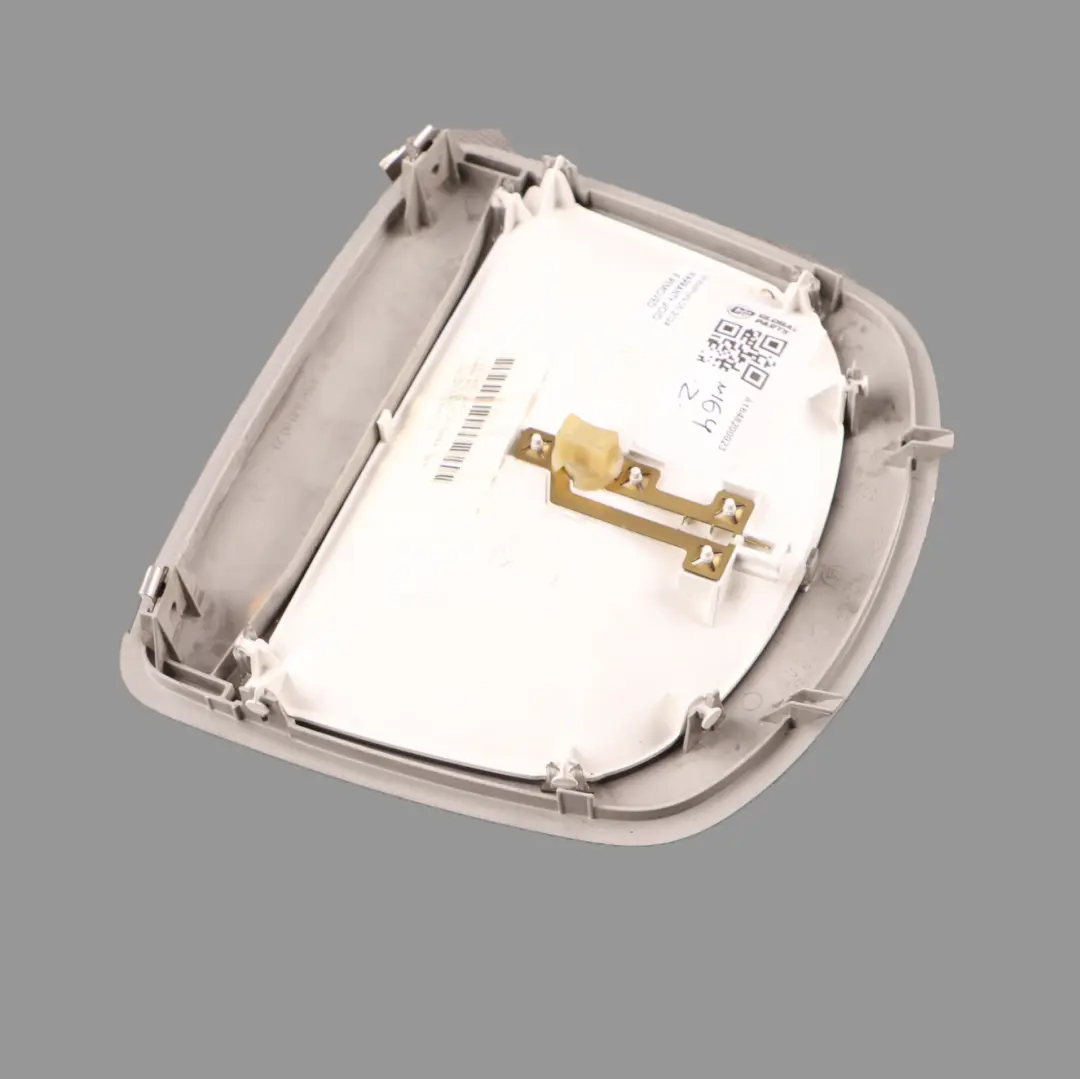 Lampe lecture intérieure toit avant Unité pour Mercedes W164 à propos du numéro de pièce A1648200023 Mercedes W164 Lampe lecture intérieure toit avant Unité - SKU A1648200023 - Numéro de pièce A1648200023