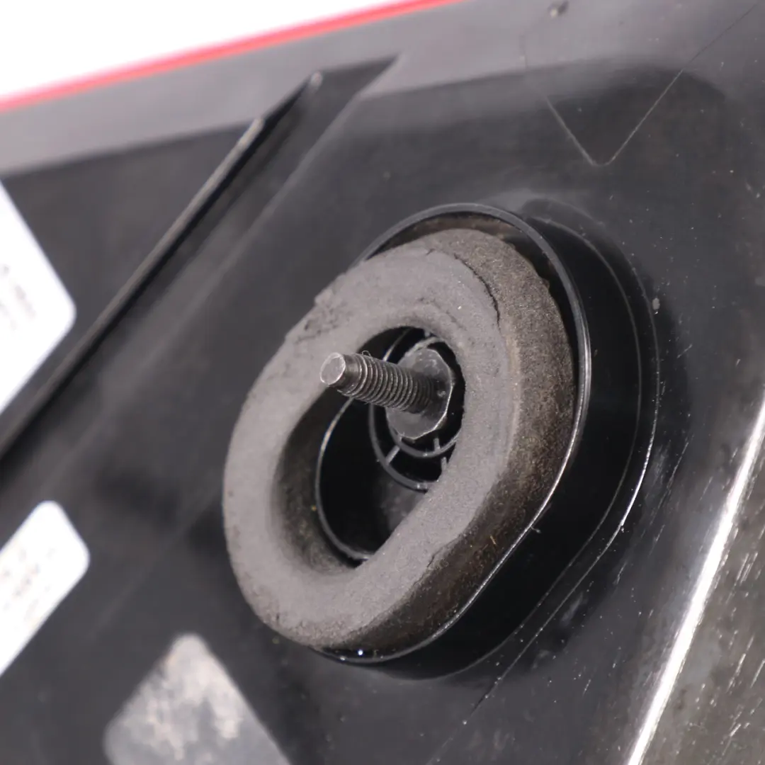 Rückleuchte rechts Licht Seitenwand für Mercedes ML W164 mit Teilenummer A1648204064 Mercedes ML W164 Rückleuchte rechts Licht Seitenwand - SKU A1648204064-1 - Teilenummer A1648204064