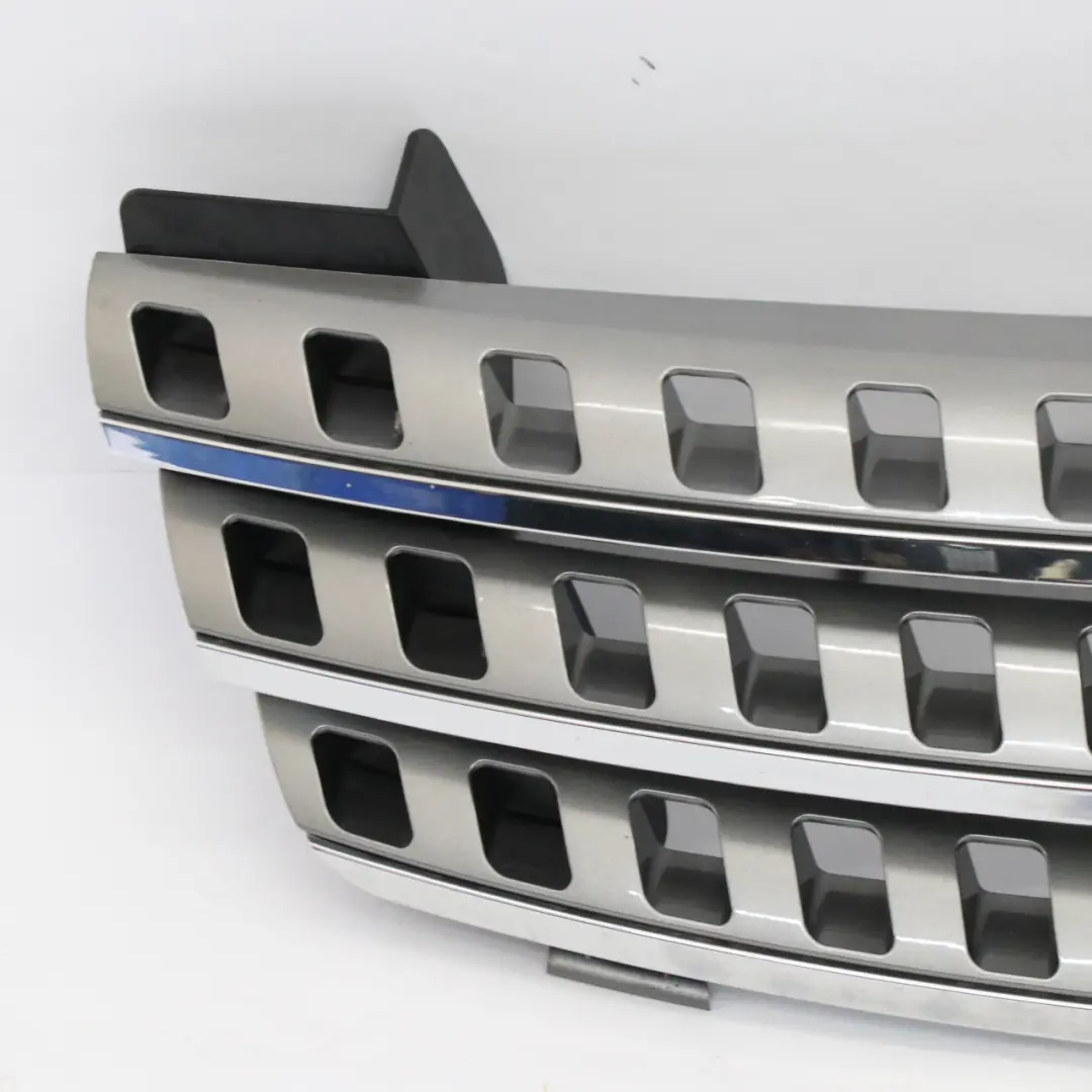 Parrilla Delantera Parachoques Aluminio Mate Plata para Mercedes ML W164 con número de pieza A1648801985 Mercedes ML W164 Parrilla Delantera Parachoques Aluminio Mate Plata - SKU A1648801985 - Número de pieza A1648801985