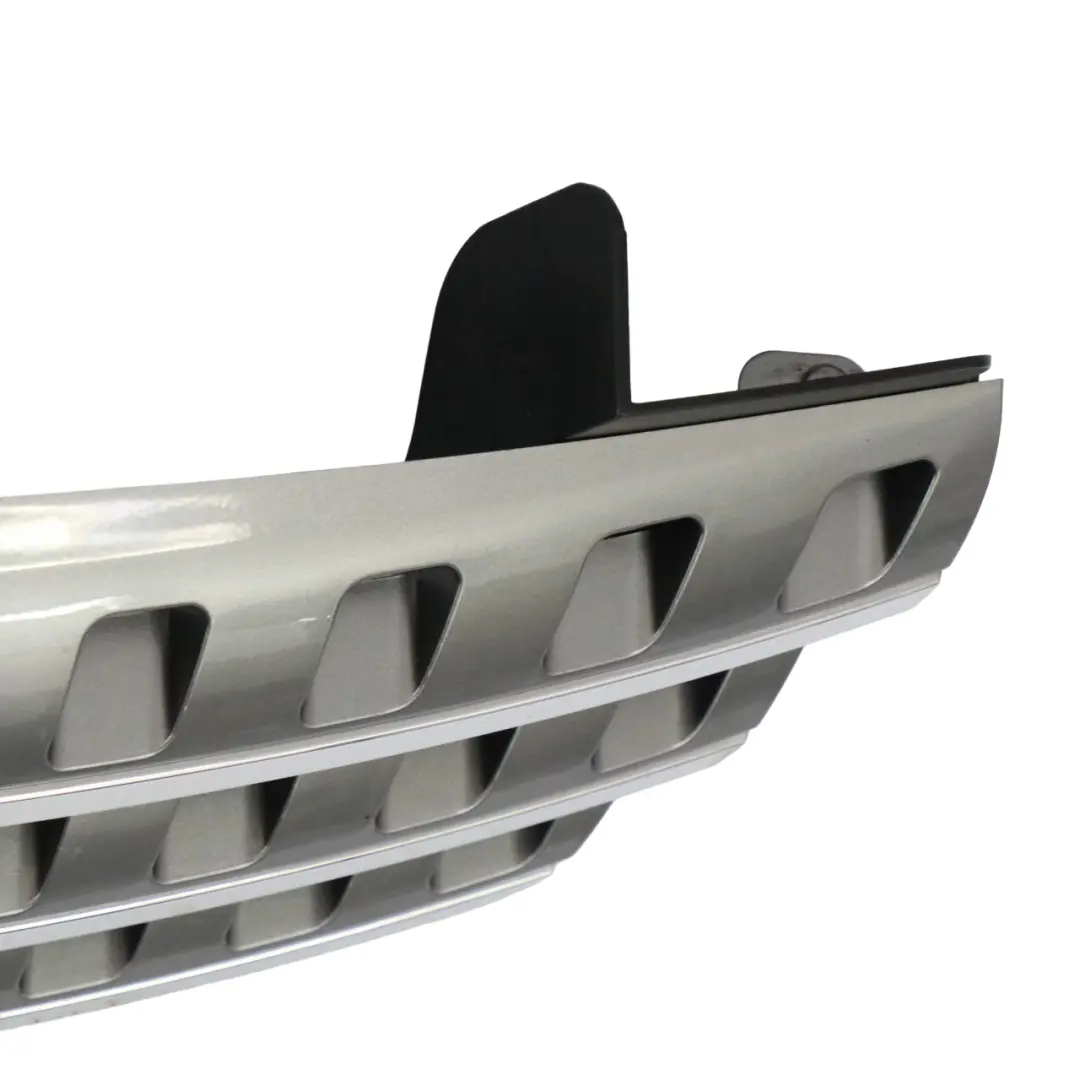 Grille avant Pare-chocs avant Aluminium mat Argent pour Mercedes ML W164 à propos du numéro de pièce A1648801985 Mercedes ML W164 Grille avant Pare-chocs avant Aluminium mat Argent - SKU A1648801985 - Numéro de pièce A1648801985