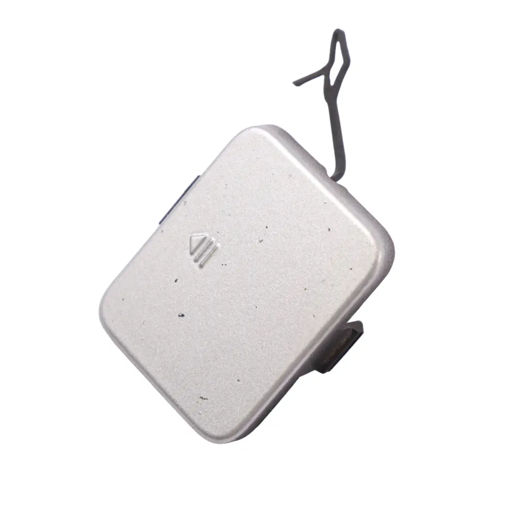 Paraurti anteriore Copertura gancio di traino Iridium Silver per Mercedes W164 con numero di parte A1648850023 Mercedes W164 Paraurti anteriore Copertura gancio di traino Iridium Silver - SKU A1648850023-IRS - Numero di parte A1648850023