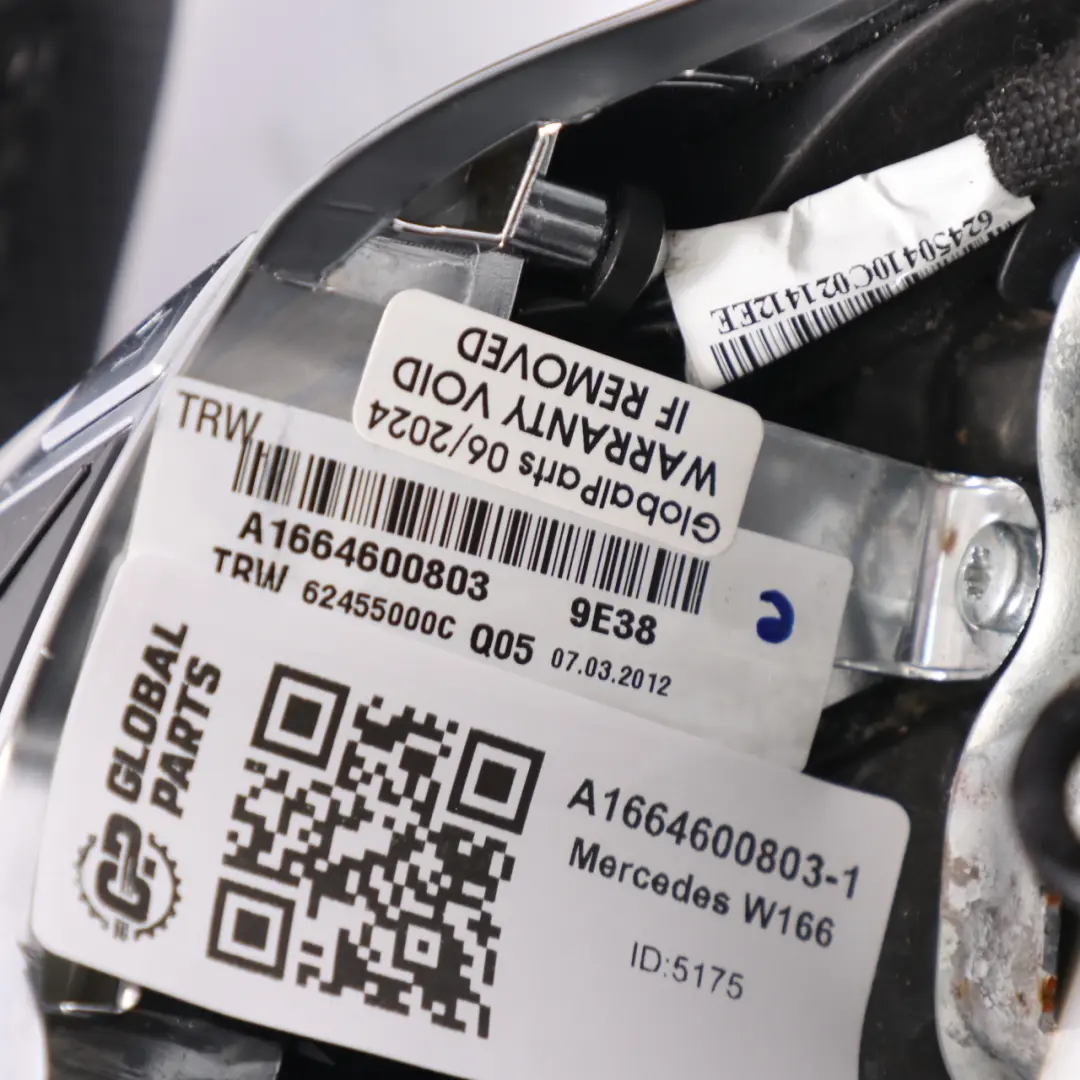 NUOVO in Pelle Nera Cambio al Volante per Mercedes ML W166 Volante con numero di parte A1664600803 Mercedes ML W166 Volante NUOVO in Pelle Nera Cambio al Volante - SKU A1664600803-1 - Numero di parte A1664600803