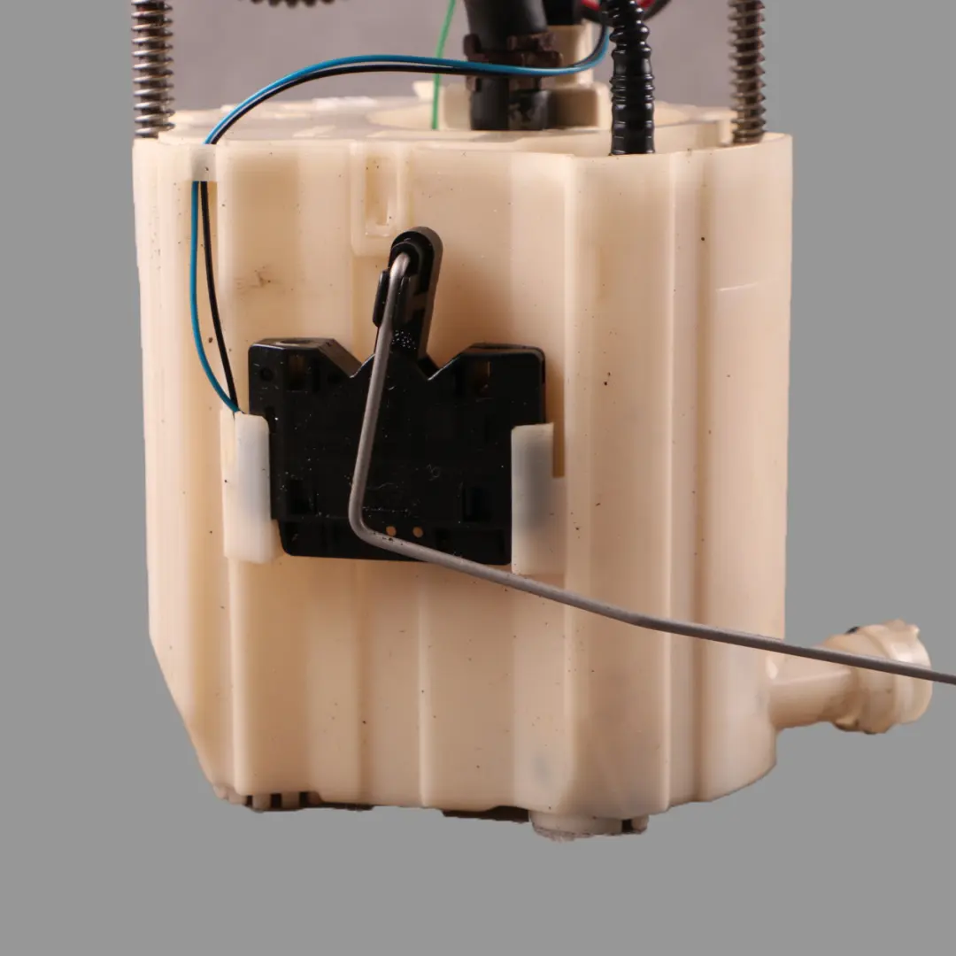 Pump Mercedes W166 Delivery Unit Level Sensor to Fuel with Part number A1664702494 Fuel Pump Mercedes W166 Delivery Unit Level Sensor - SKU A1664702494 - Part number A1664702494