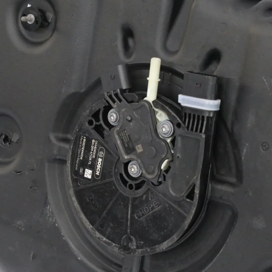  Réservoir Adblue Mercedes GLE C292 ML W166 Réservoir Additif Diesel - SKU A1664704401 - Numéro de pièce A1664704401