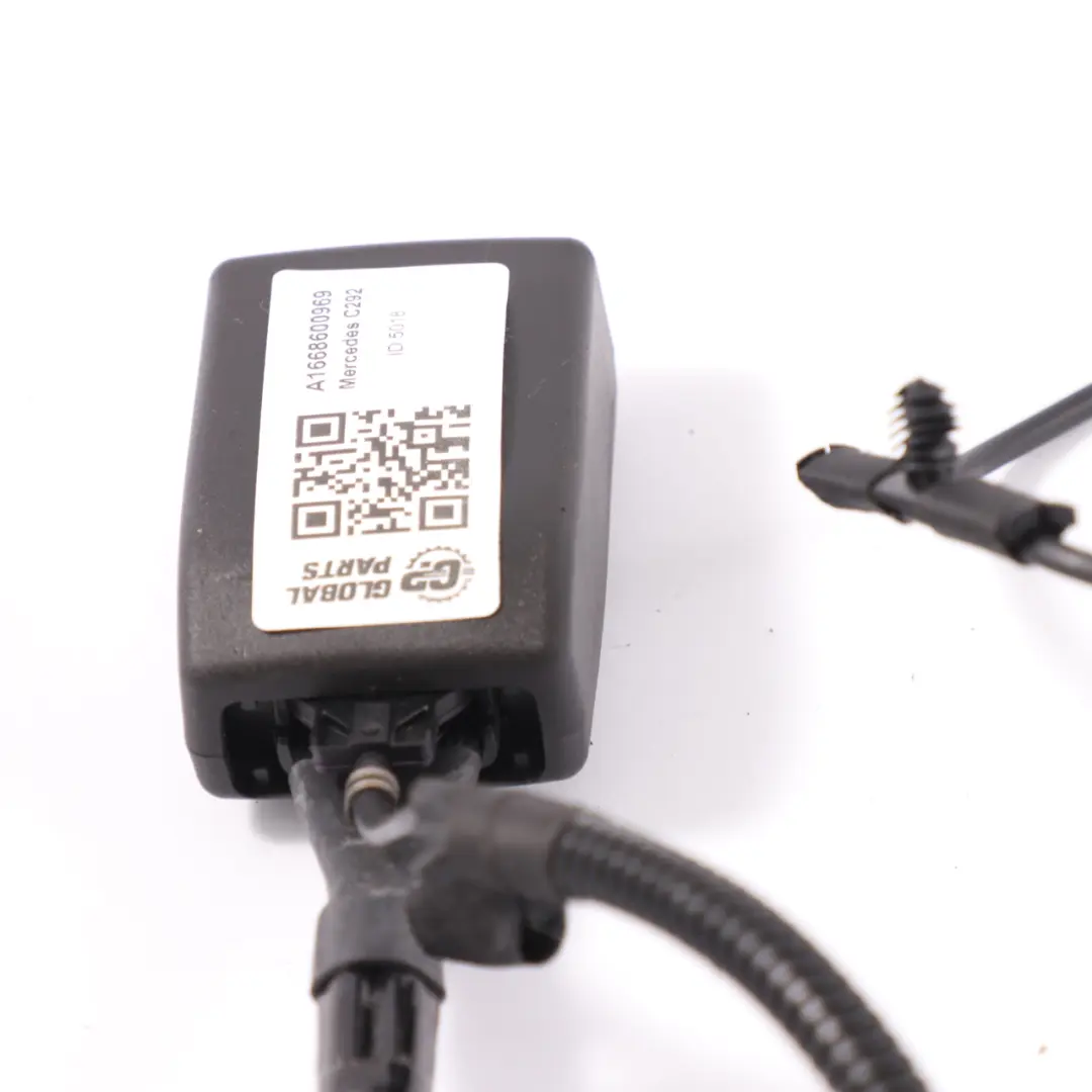 Mercedes C292 Sicher Heitsgurt Schnalle Vorne Rechts Latch - SKU A1668600969 - Teilenummer A1668600969