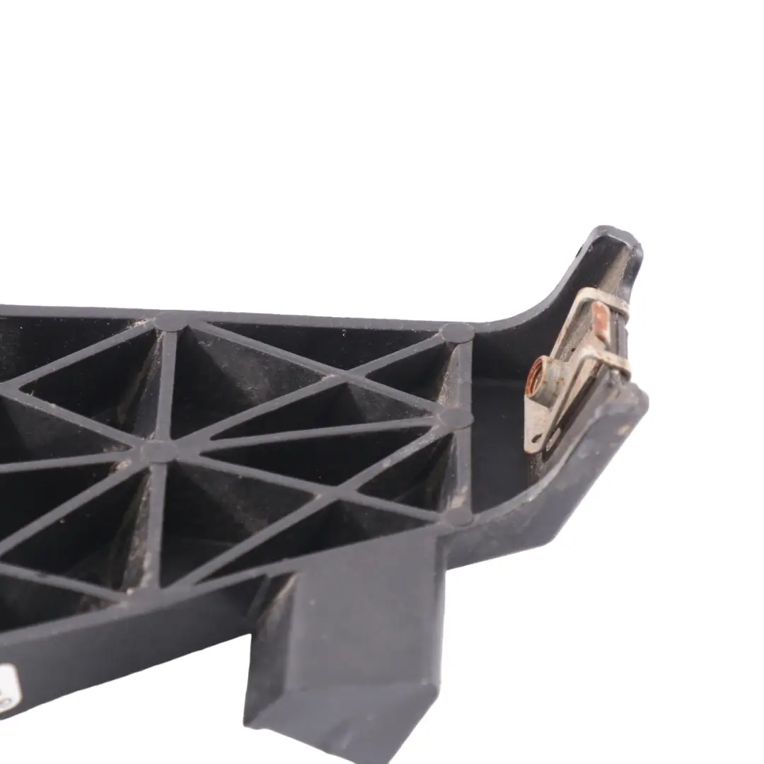 Mercedes C292 Supporto paraurti posteriore destro Staffa montaggio - SKU A1668804600 - Numero di parte A1668804600