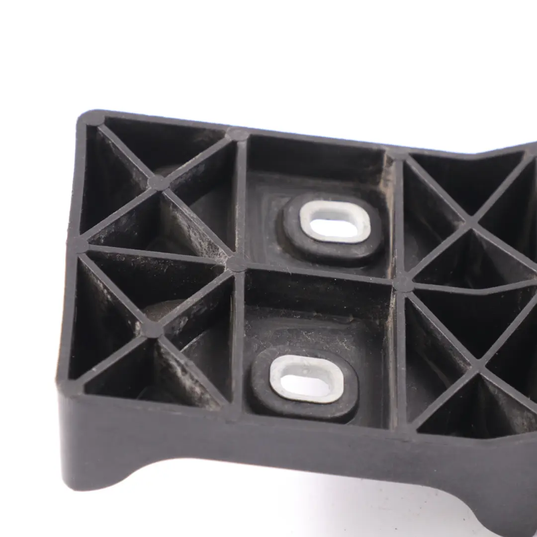 Support de Pare-chocs Arrière Droit Support de Montage pour Mercedes C292 à propos du numéro de pièce A1668804600 Mercedes C292 Support de Pare-chocs Arrière Droit Support de Montage - SKU A1668804600 - Numéro de pièce A1668804600