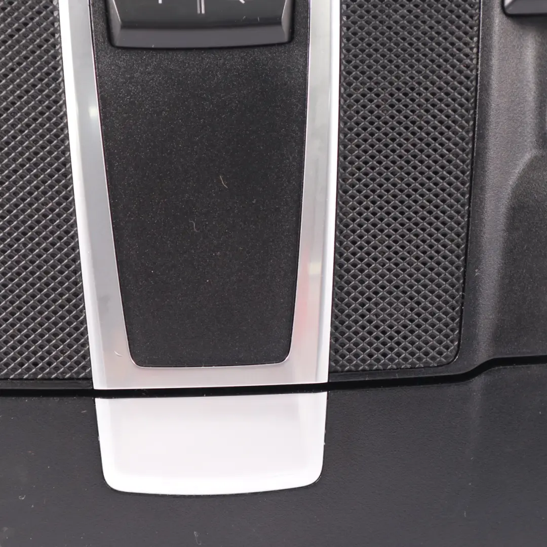 Tetto Luce Interno Anteriore Pannello Lampada Lettura per Mercedes C292 con numero di parte A1669004015 Mercedes C292 Tetto Luce Interno Anteriore Pannello Lampada Lettura - SKU A1669004015 - Numero di parte A1669004015