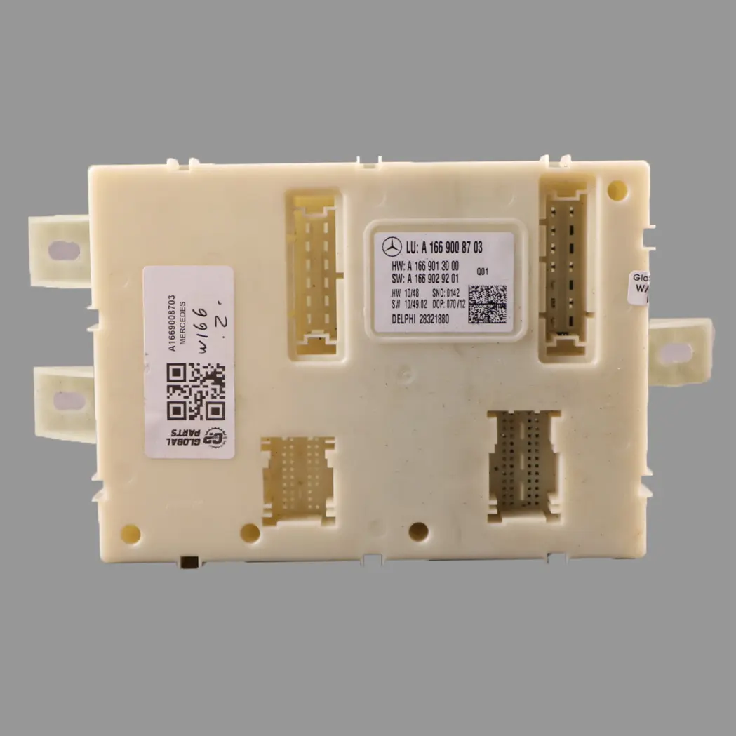Fuse Box Front Relay Control Unit Base Module to Mercedes W166 with Part number A1669008703 Mercedes W166 Fuse Box Front Relay Control Unit Base Module - SKU A1669008703 - Part number A1669008703