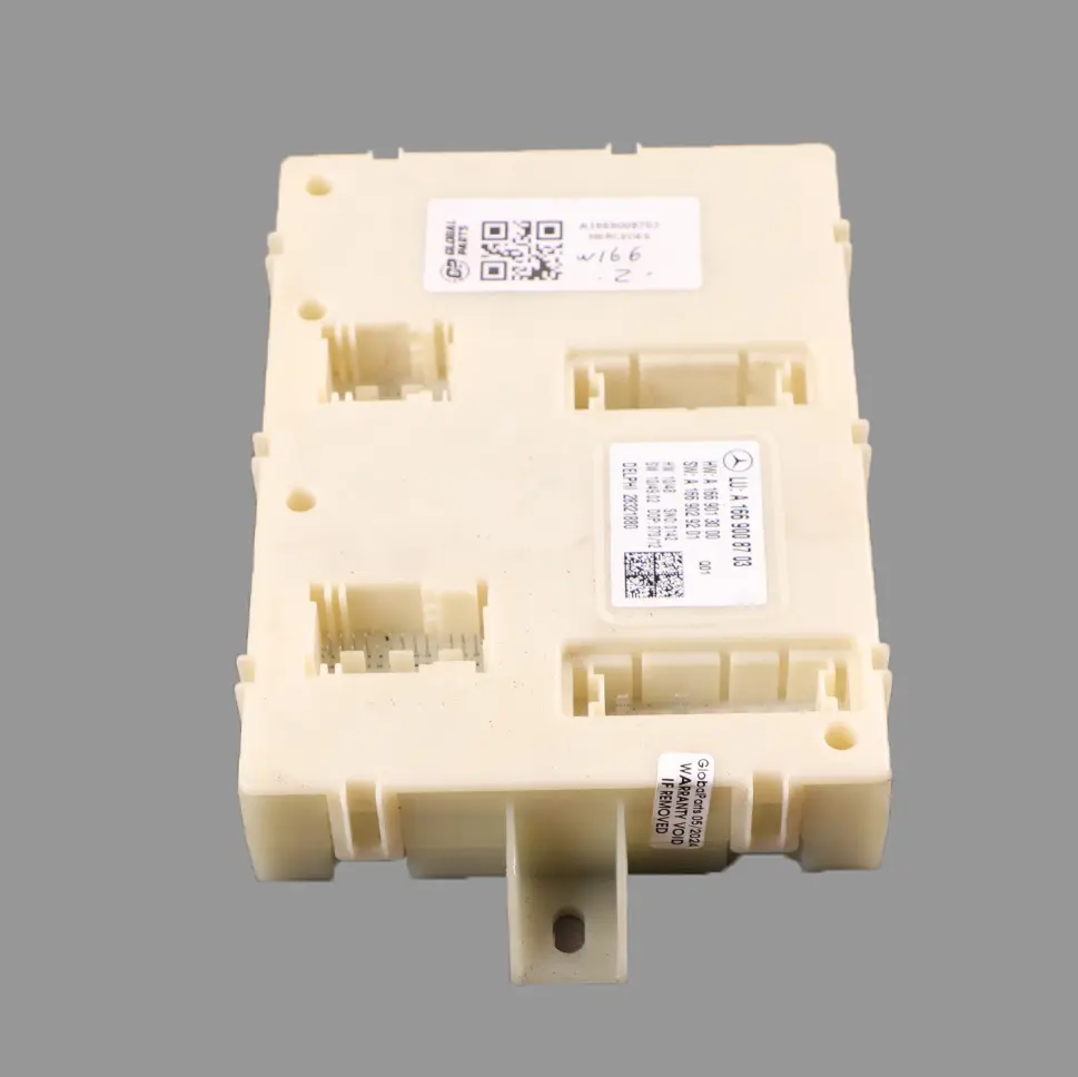 Fuse Box Front Relay Control Unit Base Module to Mercedes W166 with Part number A1669008703 Mercedes W166 Fuse Box Front Relay Control Unit Base Module - SKU A1669008703 - Part number A1669008703
