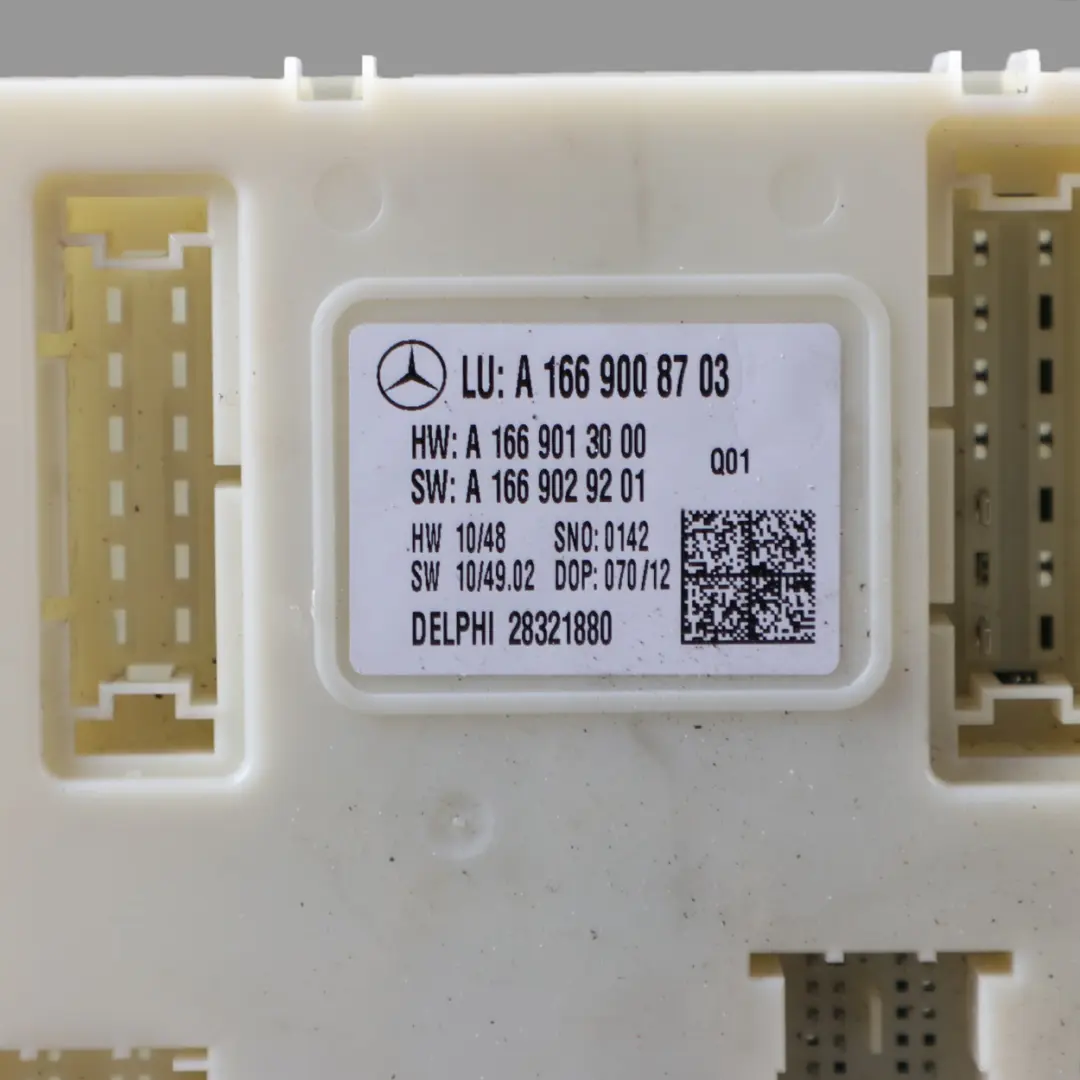 Fuse Box Front Relay Control Unit Base Module to Mercedes W166 with Part number A1669008703 Mercedes W166 Fuse Box Front Relay Control Unit Base Module - SKU A1669008703 - Part number A1669008703