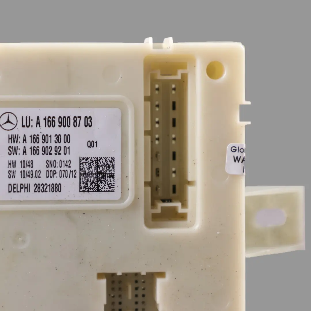 Fuse Box Front Relay Control Unit Base Module to Mercedes W166 with Part number A1669008703 Mercedes W166 Fuse Box Front Relay Control Unit Base Module - SKU A1669008703 - Part number A1669008703
