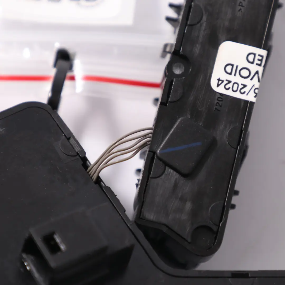 Mercedes C292 Seat Adjustment Switch Front Left N/S Memory Button - SKU A1669058100 - Part number A1669058100