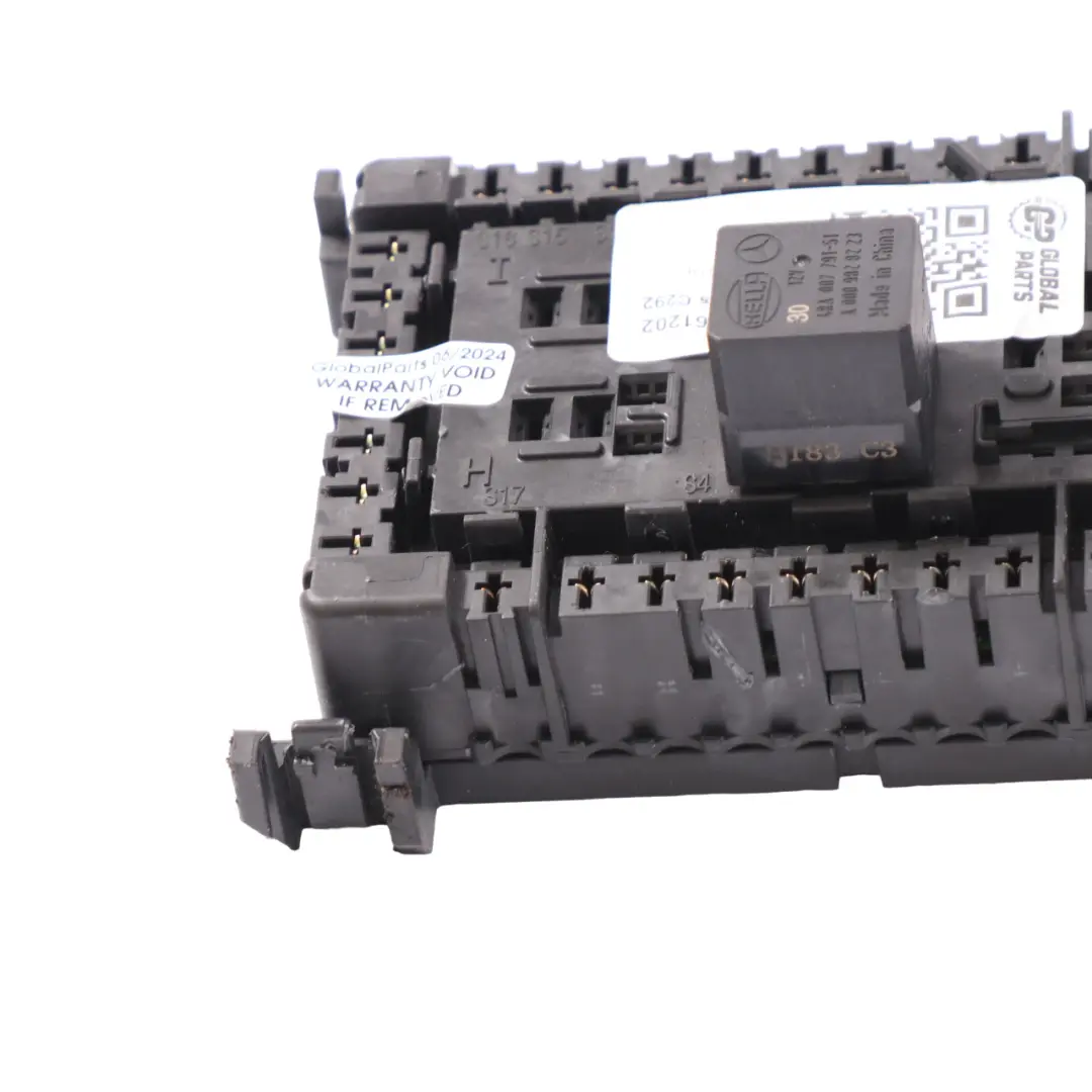 Caja de fusibles Unidad de control Módulo Relé para Mercedes W221 con número de pieza A1669061202 Mercedes W221 Caja de fusibles Unidad de control Módulo Relé - SKU A1669061202 - Número de pieza A1669061202