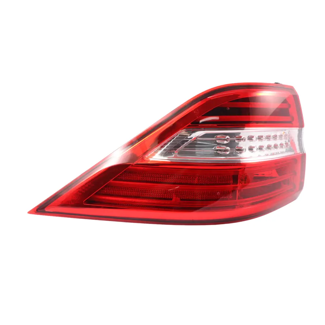 Mercedes ML W166 Feu arrière gauche - SKU A1669063301-1 - Numéro de pièce A1669063301