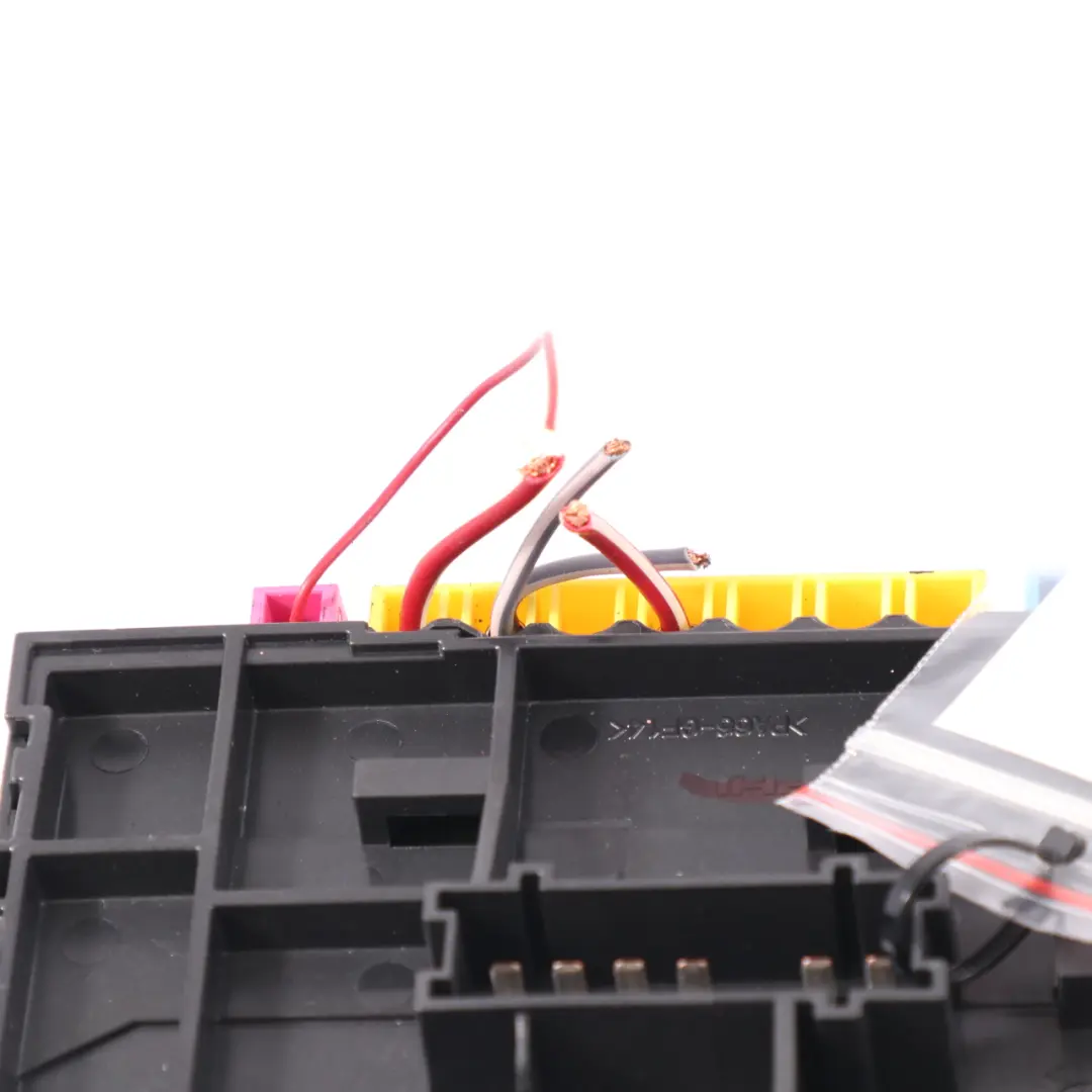  Caja fusibles Mercedes GLE W166 C292 W463 Relé Unidad Control Módulo - SKU A1669068201 - Número de pieza A1669068201