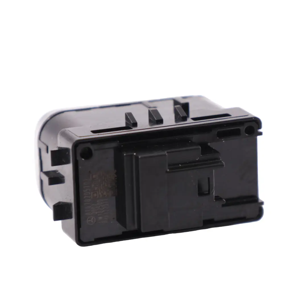 Interruttore apertura coperchio baule porta anteriore per Mercedes EQA H243 con numero di parte A1678205702 Mercedes EQA H243 Interruttore apertura coperchio baule porta anteriore - SKU A1678205702 - Numero di parte A1678205702