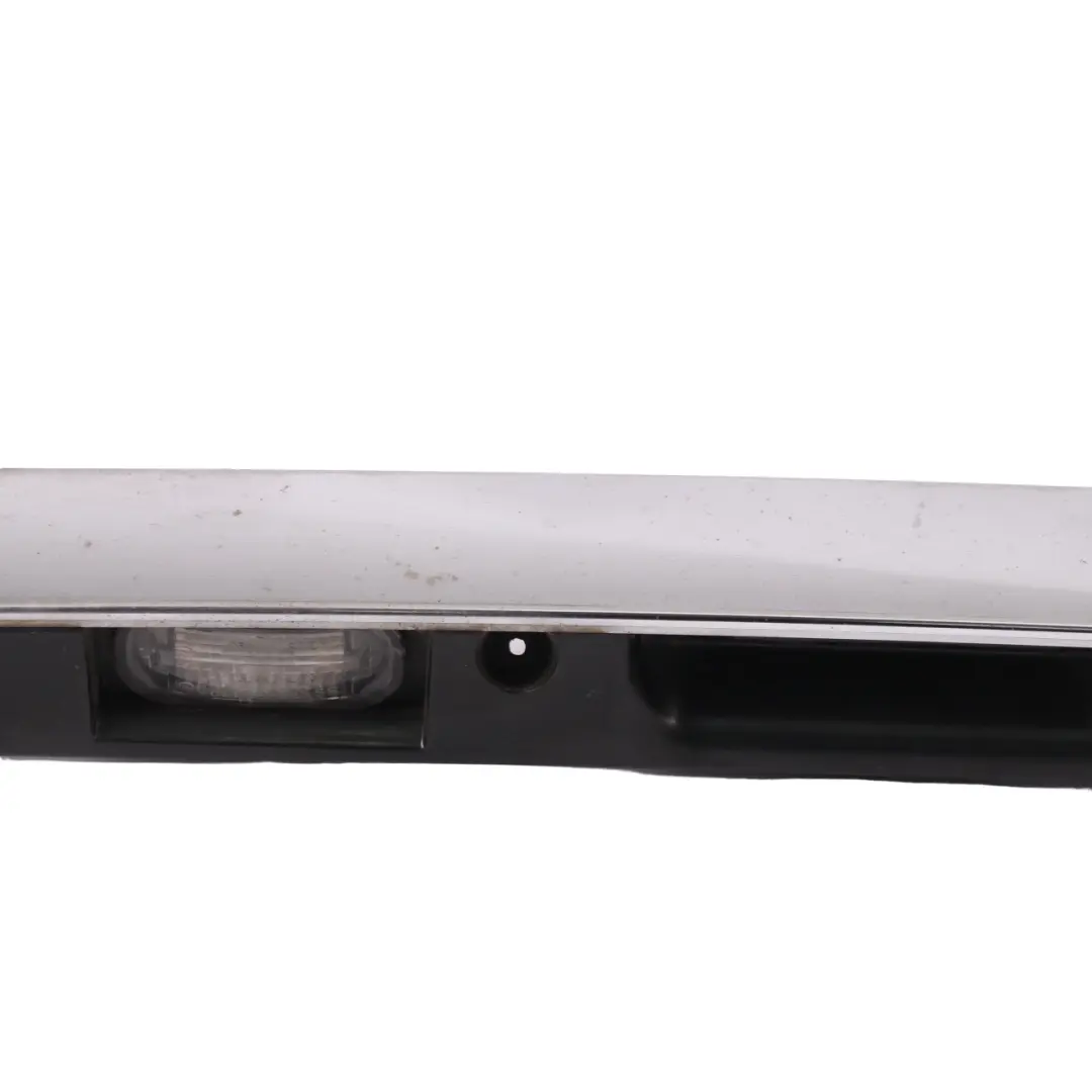 Tirador Cromo Tapa Maletero para Mercedes W245 con número de pieza A1697402093 Mercedes W245 Tirador Cromo Tapa Maletero - SKU A1697402093-3 - Número de pieza A1697402093