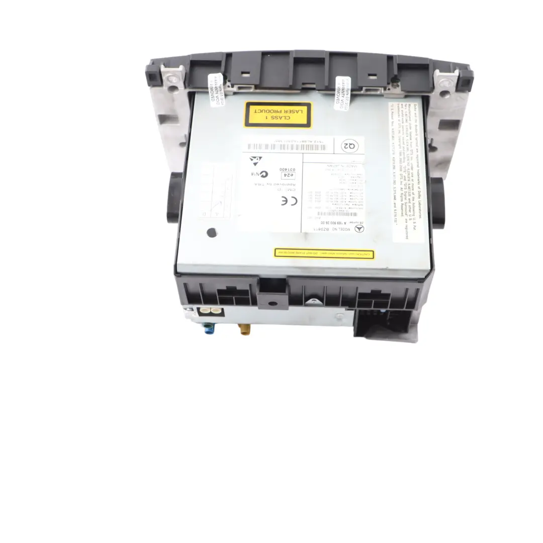 Radioodtwarzacz Radio Media Player Nawigacja do Mercedes W169 W245 W639 W906 o numerze A1699002500 Mercedes W169 W245 W639 W906 Radioodtwarzacz Radio Media Player Nawigacja - SKU A1699002500 - Numer Części A1699002500