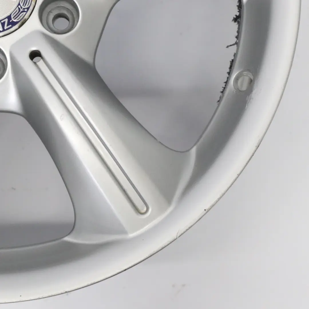 Cerchio in lega argento 17" 7,5J ET:36 a 5 razze per Mercedes SLK R171 con numero di parte A1714011202 Mercedes SLK R171 Cerchio in lega argento 17" 7,5J ET:36 a 5 razze - SKU A1714011202-2 - Numero di parte A1714011202
