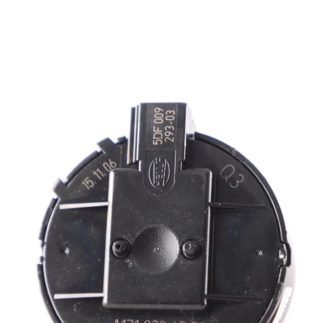 Schutz Scheibe Regen Licht Sensor Abdeckung Trim Gehäuse für Mercedes R171 Wind mit Teilenummer A1718204526 Mercedes R171 Wind Schutz Scheibe Regen Licht Sensor Abdeckung Trim Gehäuse - SKU A1718204526 - Teilenummer A1718204526