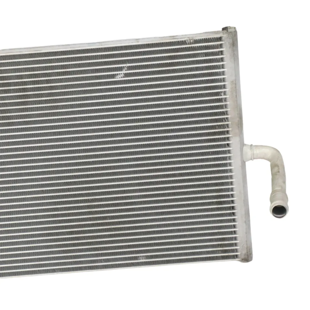 Radiateur de refroidissement du moteur A2035003403 pour Mercedes SLK R172 à propos du numéro de pièce A1725000003 Mercedes SLK R172 Radiateur de refroidissement du moteur A2035003403 - SKU A1725000003 - Numéro de pièce A1725000003