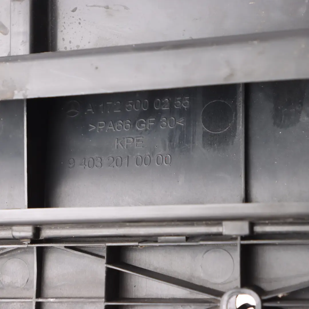 Vordere Luftführung Ente Slam Panel für Mercedes R172 mit Teilenummer A1725000255 Mercedes R172 Vordere Luftführung Ente Slam Panel - SKU A1725000255 - Teilenummer A1725000255