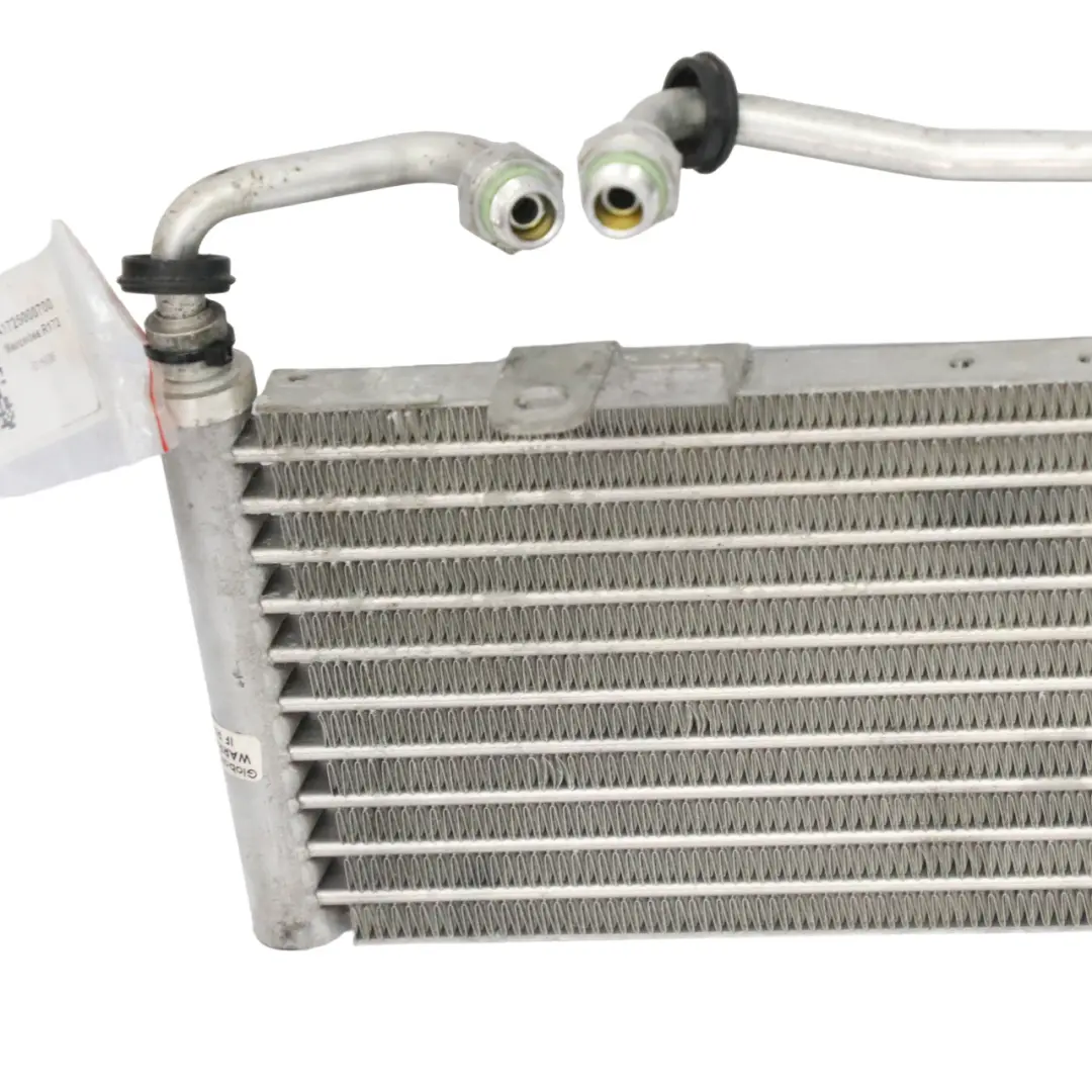 Refroidisseur d'huile transmission radiateur pour Mercedes SLK R172 à propos du numéro de pièce A1725000700 Mercedes SLK R172 Refroidisseur d'huile transmission radiateur - SKU A1725000700 - Numéro de pièce A1725000700