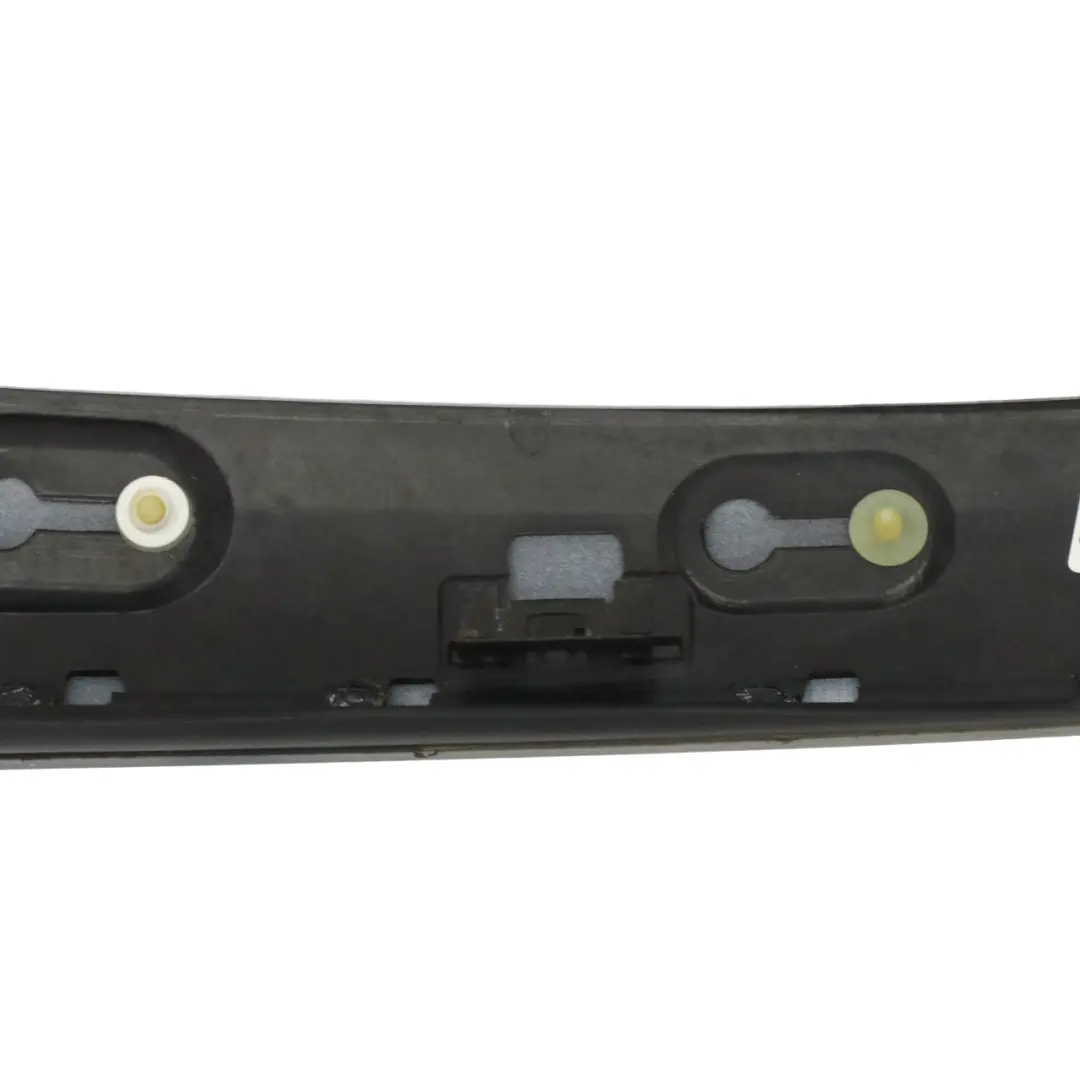 Exterieur A-Säulenabdeckung links Diamantweiß 799 für Mercedes SLK R172 mit Teilenummer A1726900387 Mercedes SLK R172 Exterieur A-Säulenabdeckung links Diamantweiß 799 - SKU A1726900387-DWM - Teilenummer A1726900387