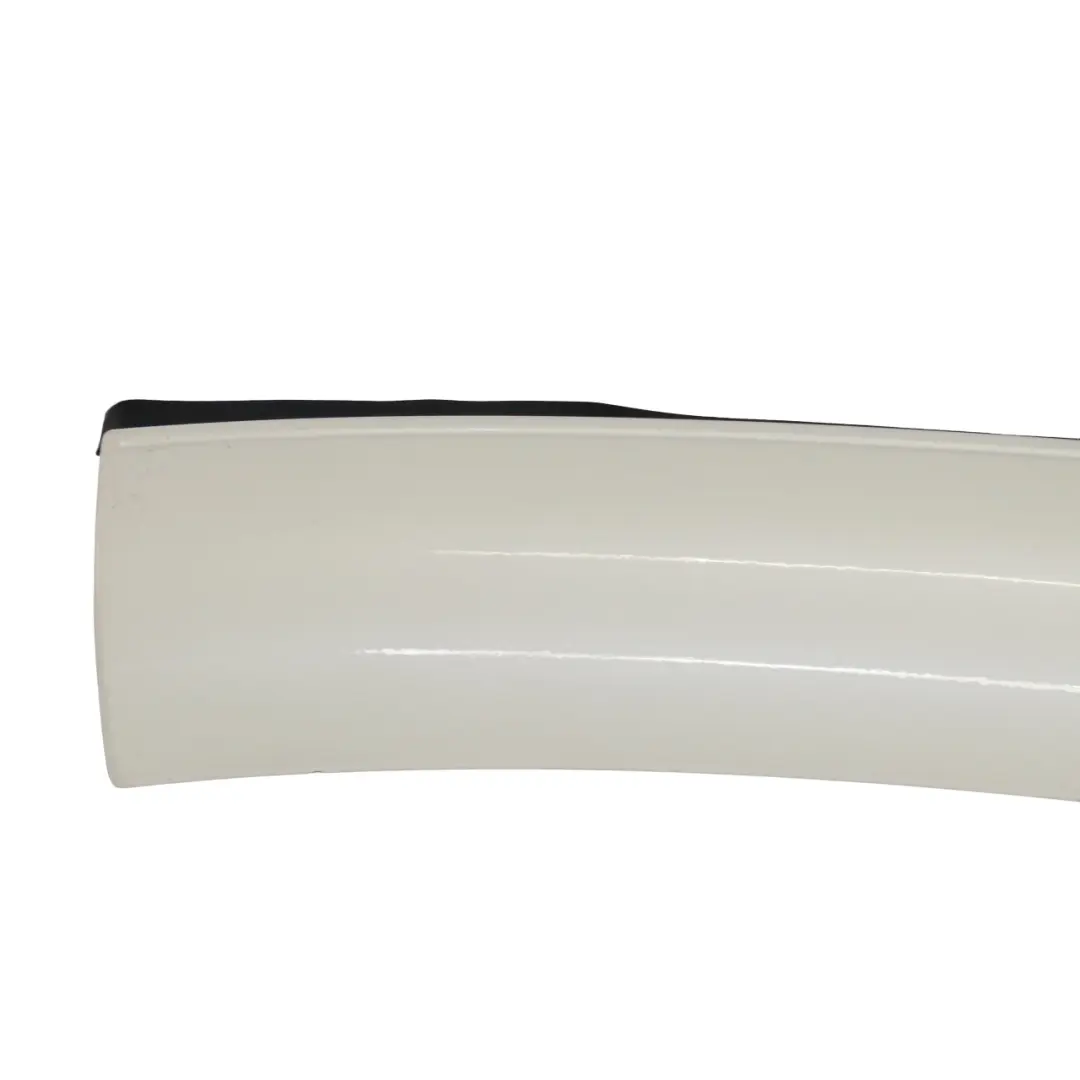 Pilar Exterior A Moldura Derecha Diamond White - 799 para Mercedes SLK R172 con número de pieza A1726900487 Mercedes SLK R172 Pilar Exterior A Moldura Derecha Diamond White - 799 - SKU A1726900487-DWM - Número de pieza A1726900487