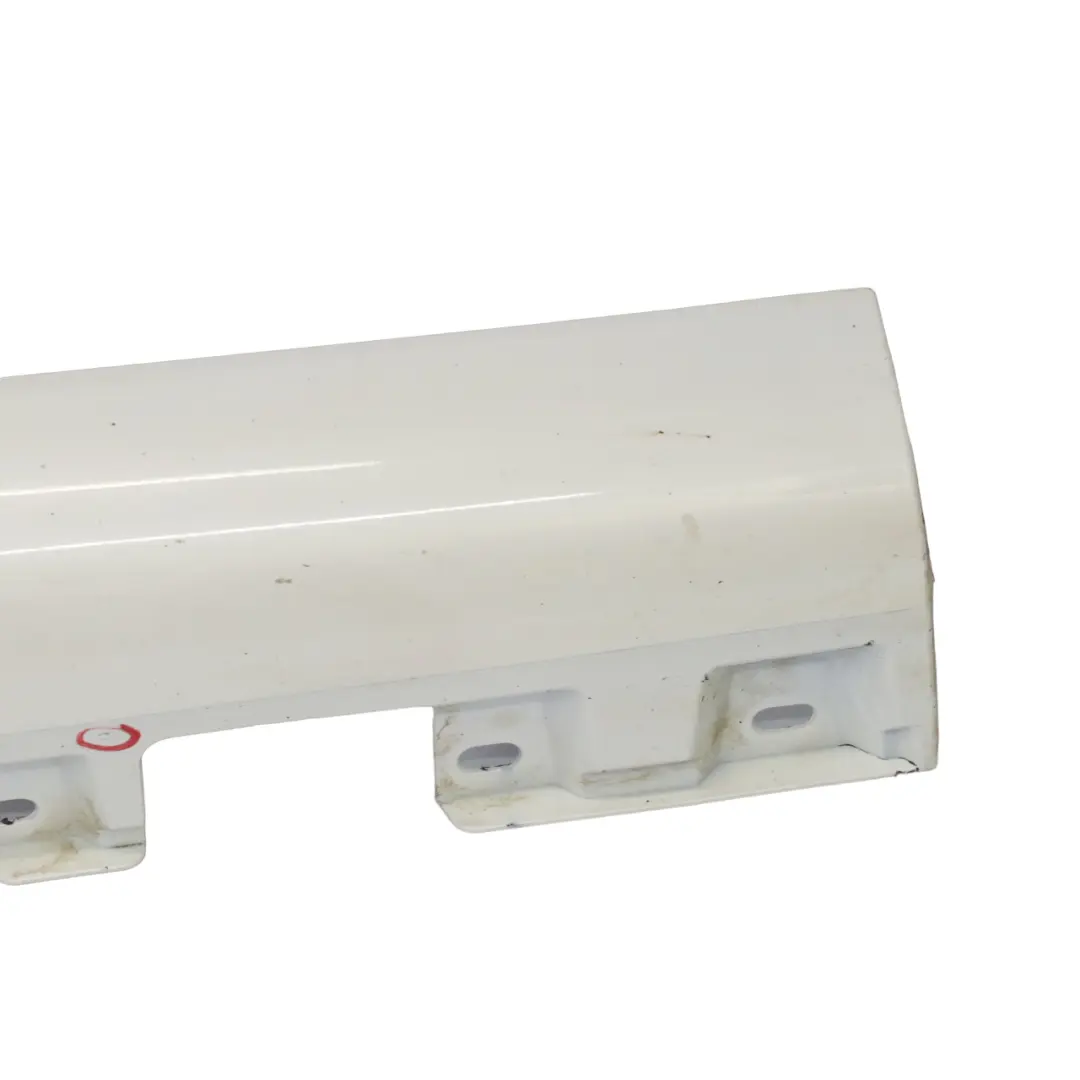 Cubre umbral lateral AMG Faldón derecho Diamond White - 799 para Mercedes R172 con número de pieza A1726980354 Mercedes R172 Cubre umbral lateral AMG Faldón derecho Diamond White - 799 - SKU A1726980354-DWM - Número de pieza A1726980354