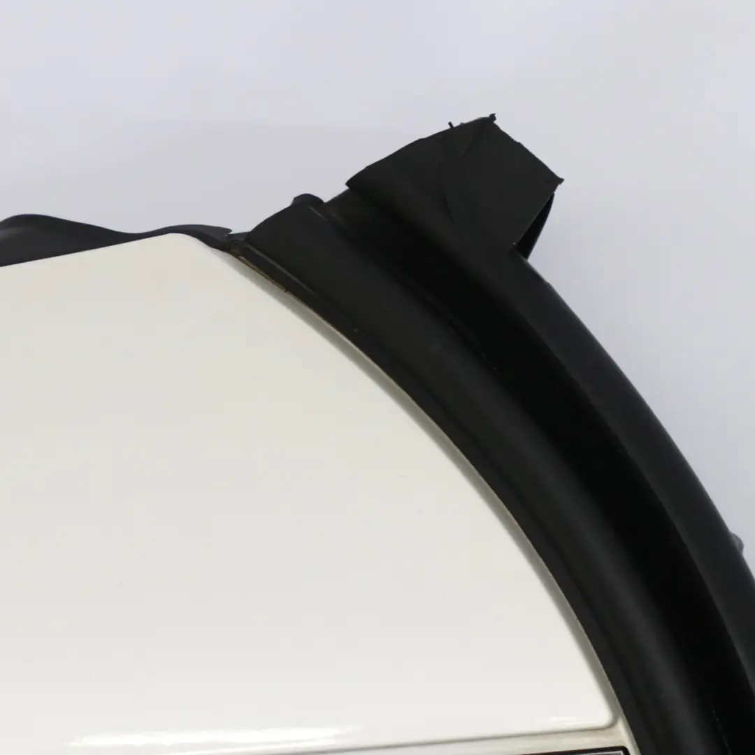 Pilar Trasero C Moldura Moldura Derecha Diamond White - 799 para Mercedes SLK R172 con número de pieza A1727950019 Mercedes SLK R172 Pilar Trasero C Moldura Moldura Derecha Diamond White - 799 - SKU A1727950019-DWM - Número de pieza A1727950019