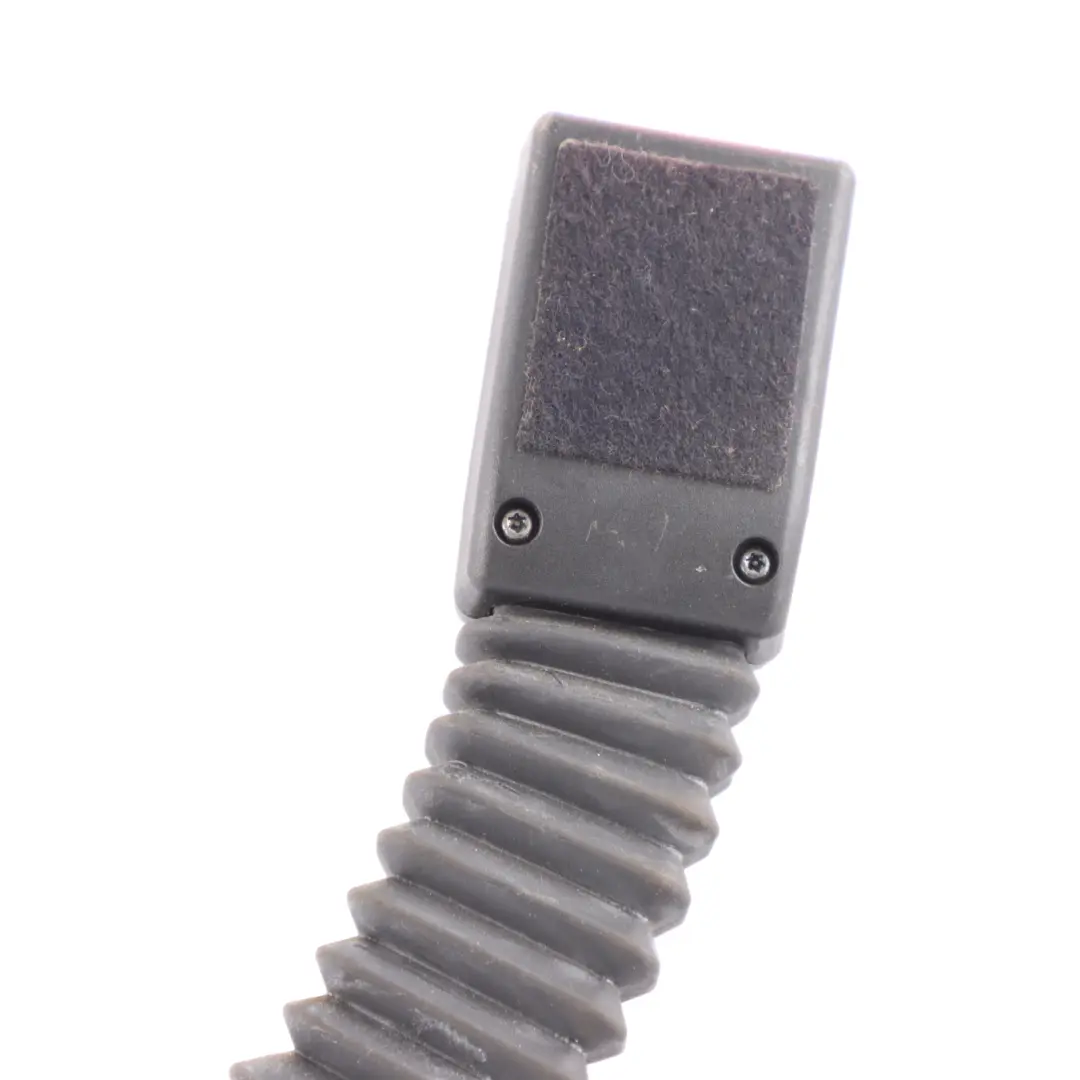 Mercedes R172 Roadster Boucle ceinture sécurité avant gauche Latch Pretensioner - SKU A1728600369 - Numéro de pièce A1728600369