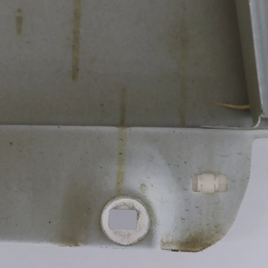 Błotnik Prawy Przedni Skrzydło Diamond White Biały - 799 do Mercedes R172 o numerze A1728800207 Mercedes R172 Błotnik Prawy Przedni Skrzydło Diamond White Biały - 799 - SKU A1728800207-DWM - Numer Części A1728800207