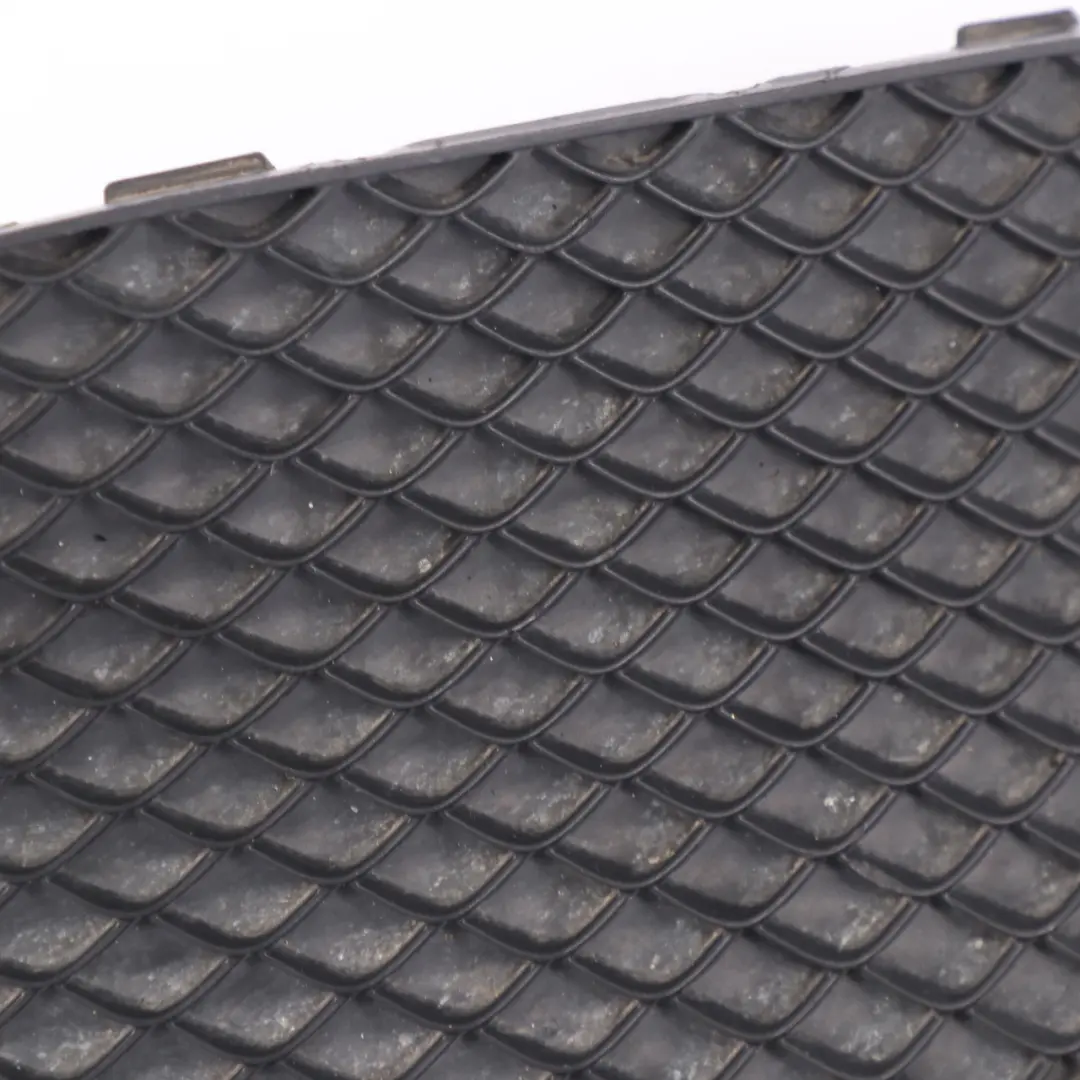 Mercedes SLK R172 Pare-chocs Avant Bas Droit Couvre Grille Insérer - SKU A1728853423 - Numéro de pièce A1728853423