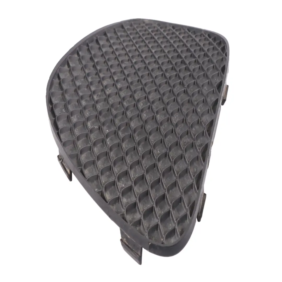 Pare-chocs Avant Bas Droit Couvre Grille Insérer pour Mercedes SLK R172 à propos du numéro de pièce A1728853423 Mercedes SLK R172 Pare-chocs Avant Bas Droit Couvre Grille Insérer - SKU A1728853423 - Numéro de pièce A1728853423